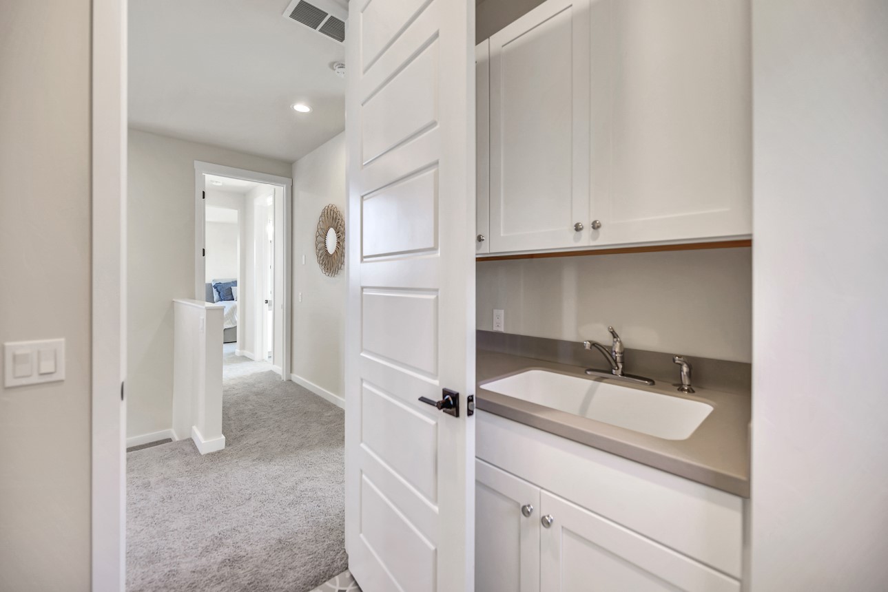 351 Meadow View Loop