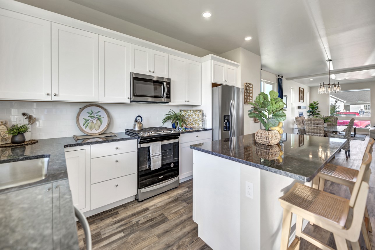 351 Meadow View Loop