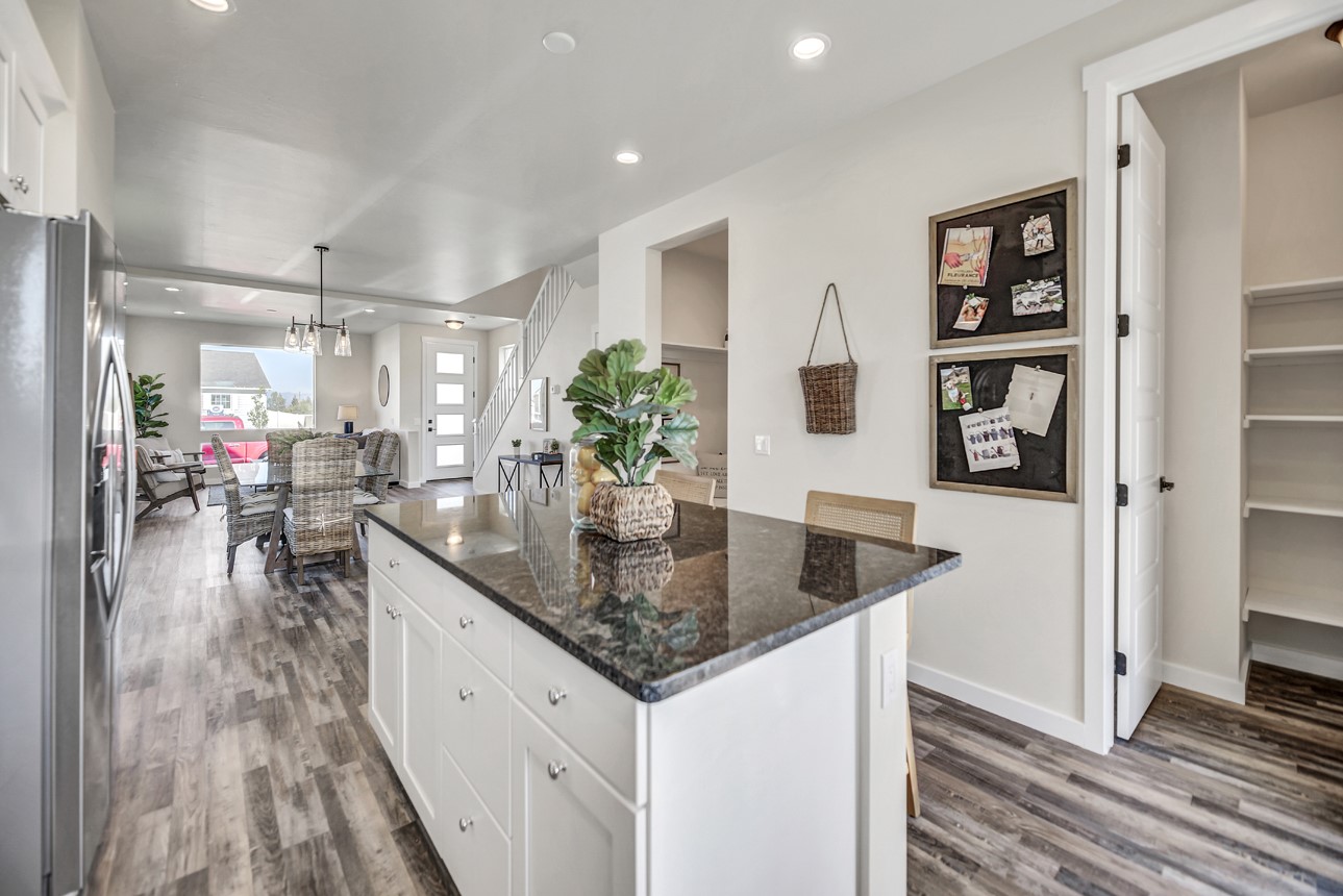 351 Meadow View Loop