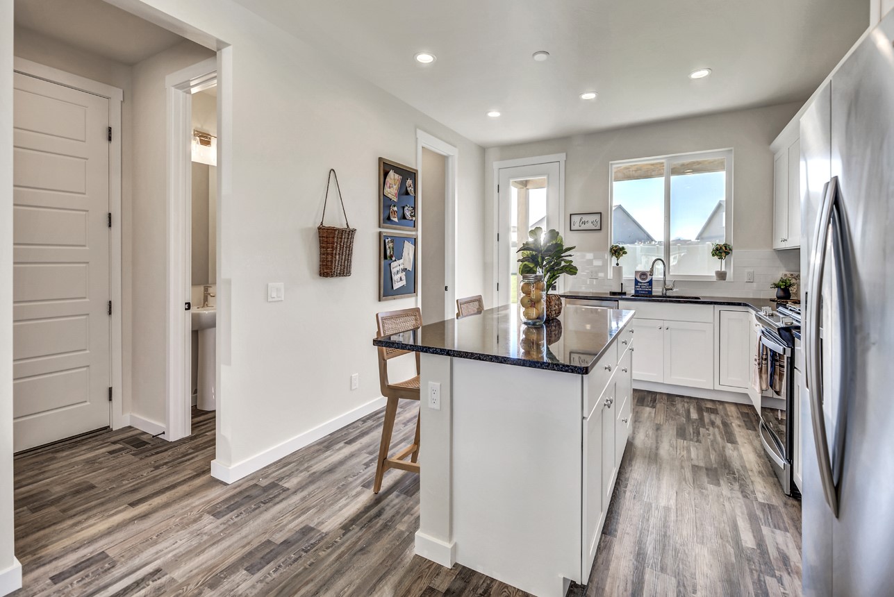 351 Meadow View Loop