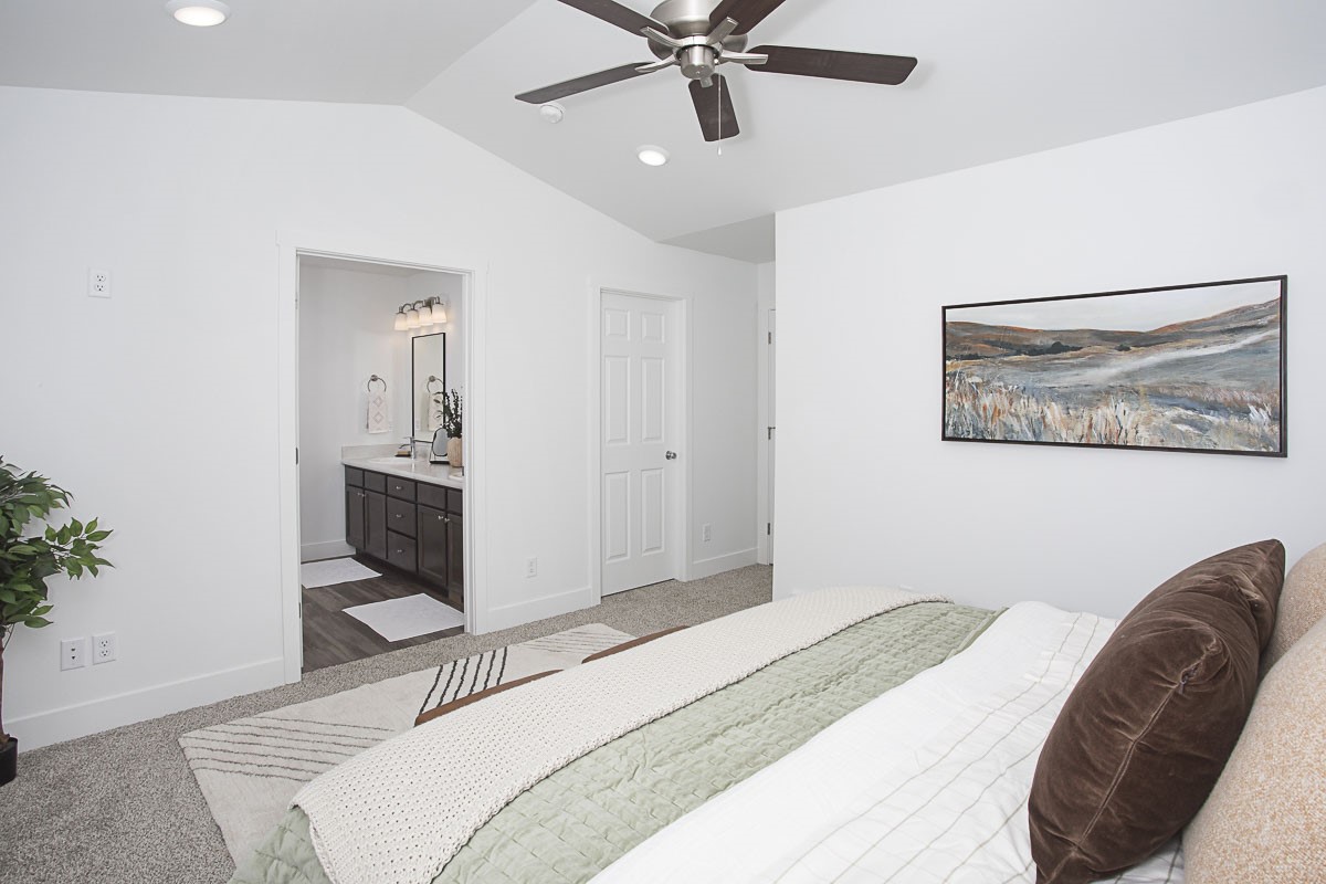 303 Meadow View Loop