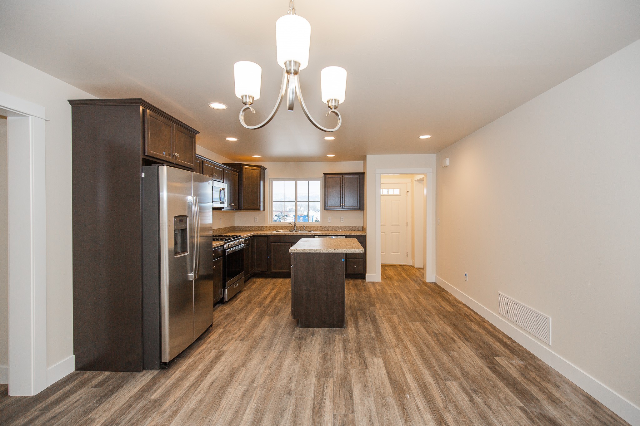 306 Lomond Court