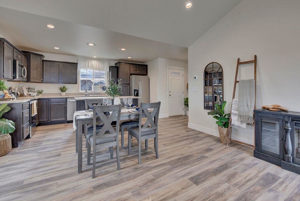 290 Meadow View Loop
