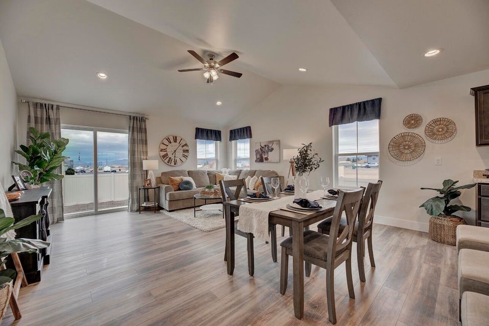 290 Meadow View Loop
