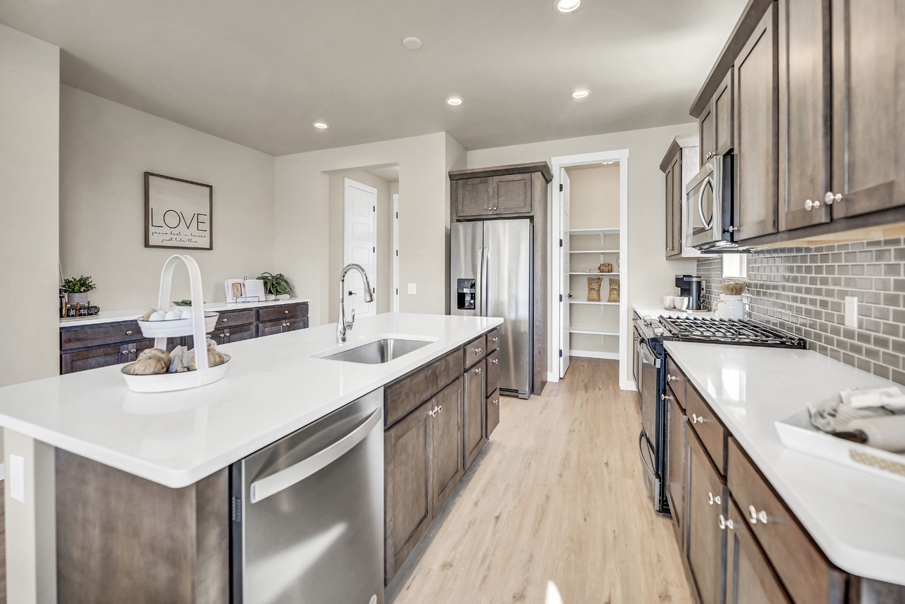 218 Kinross Court