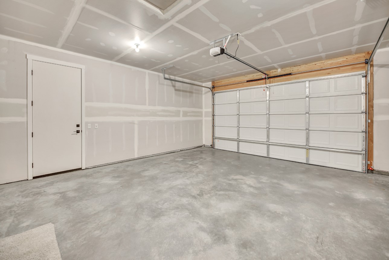 218 Kinross Court