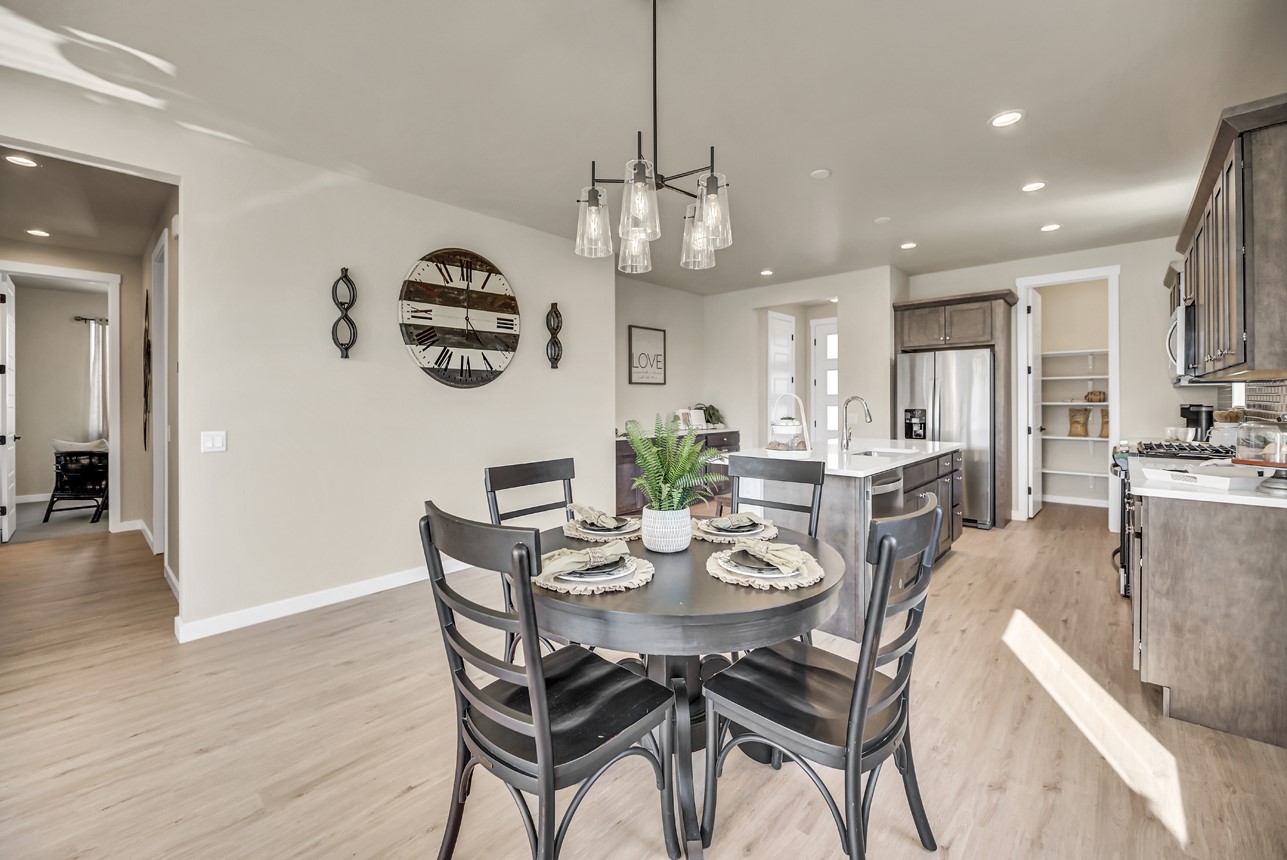 218 Kinross Court