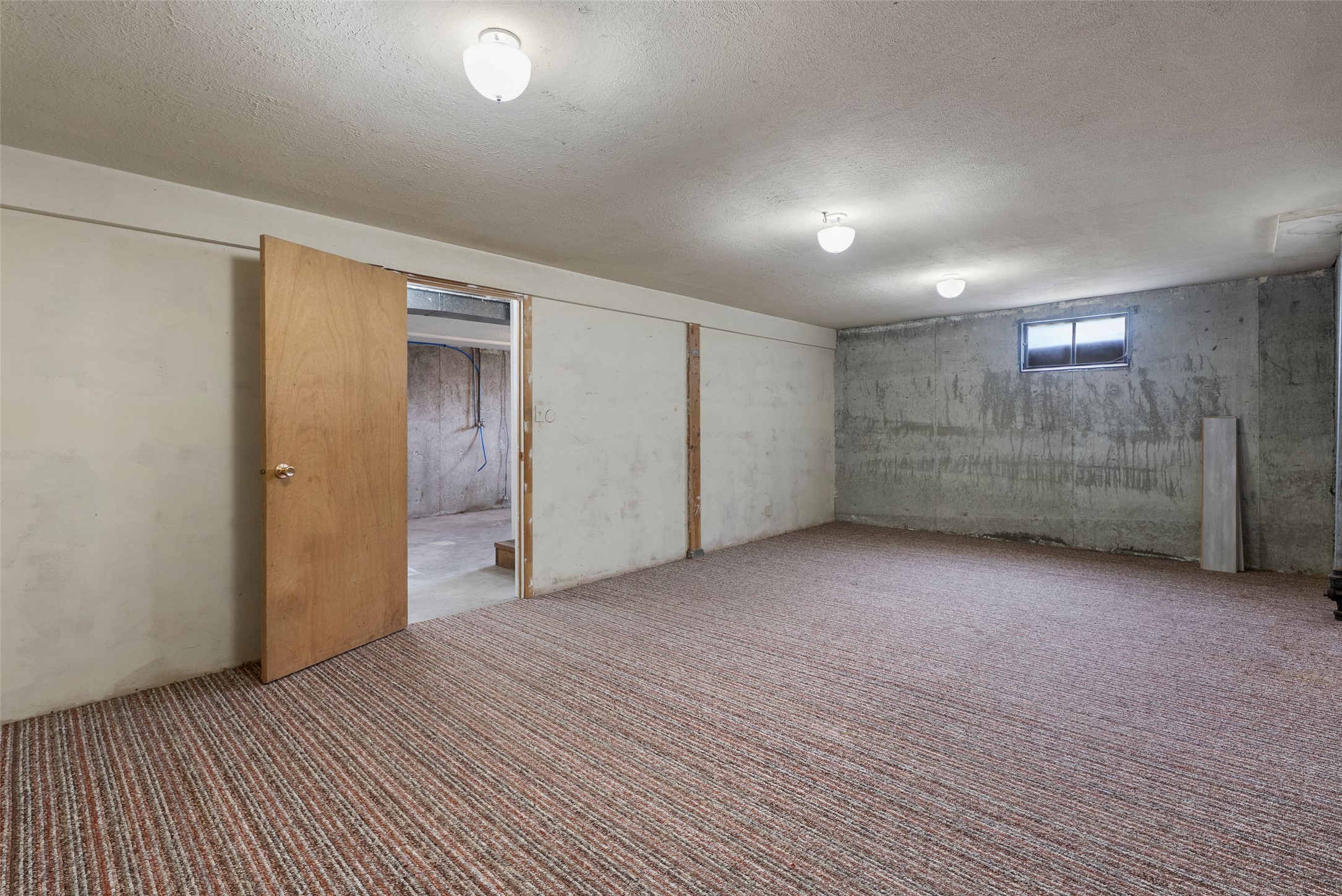 2225 S 8th Street W