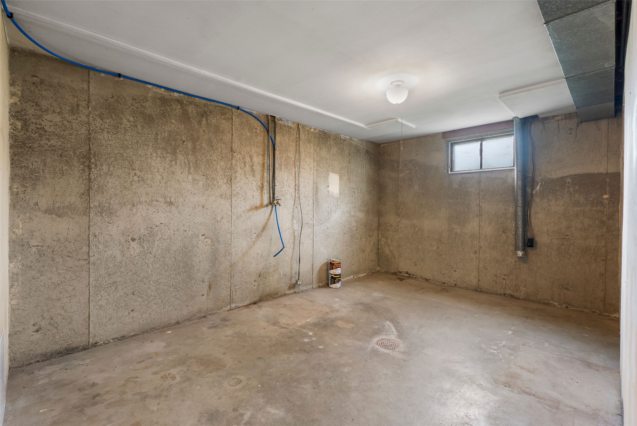 2225 S 8th Street W