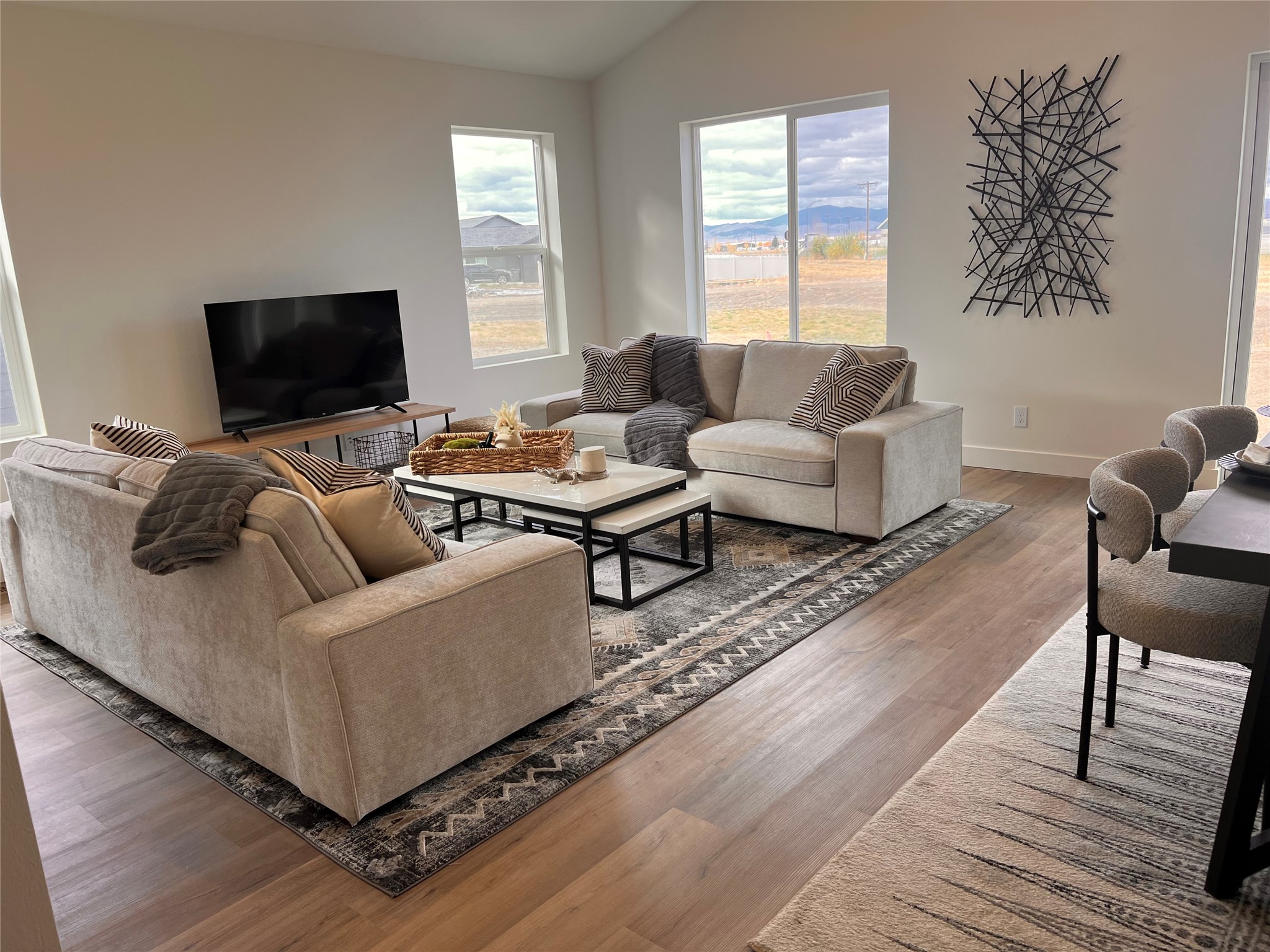 315 Meadow View Loop