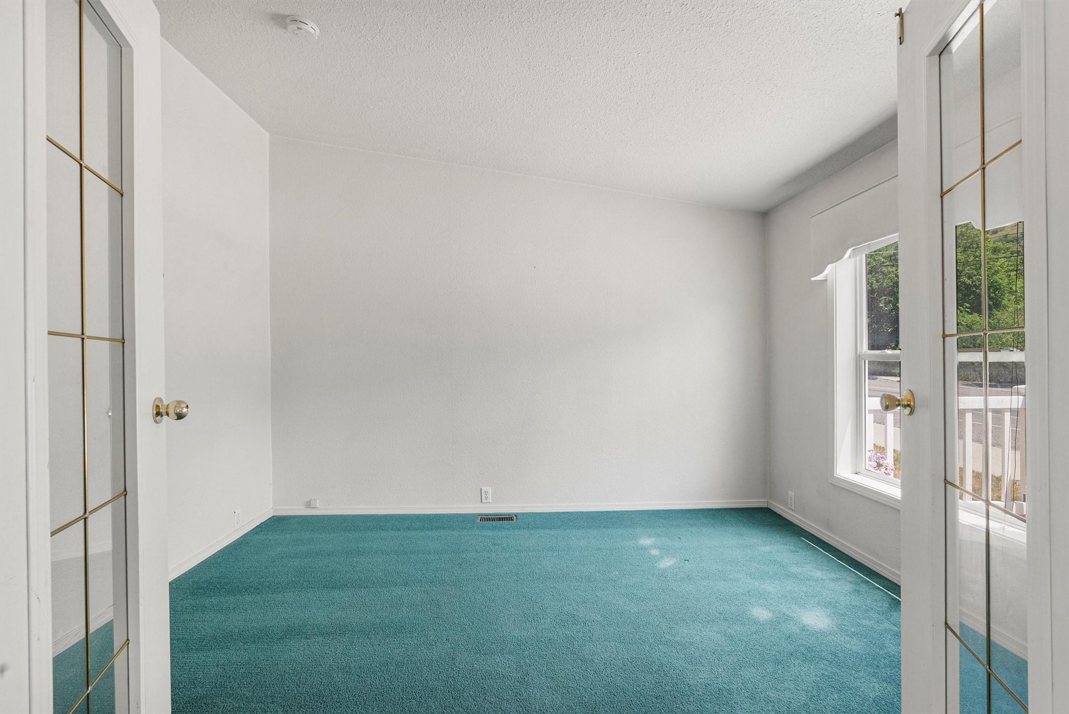 838 Locust Street