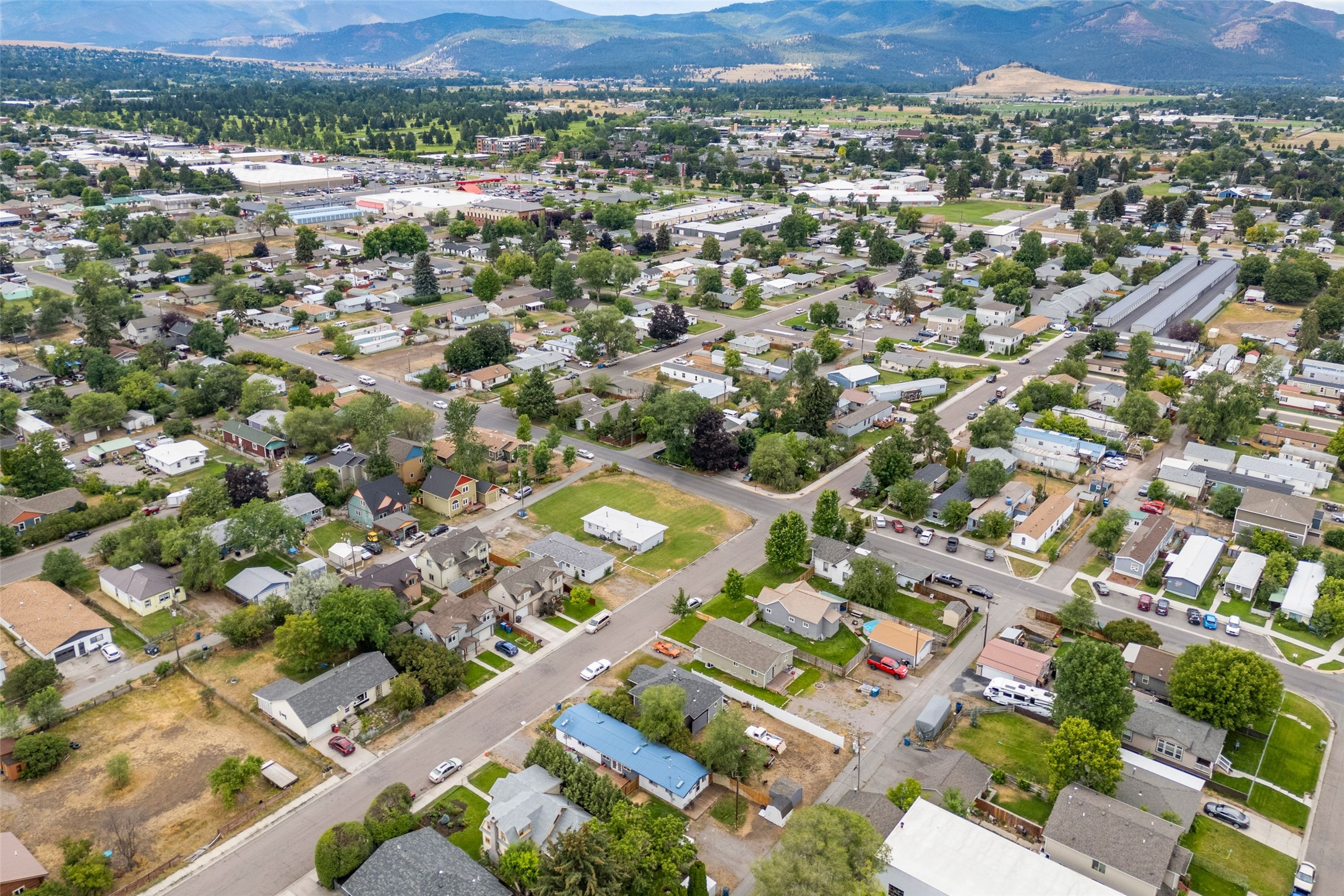 2225/2229 Kensington Avenue