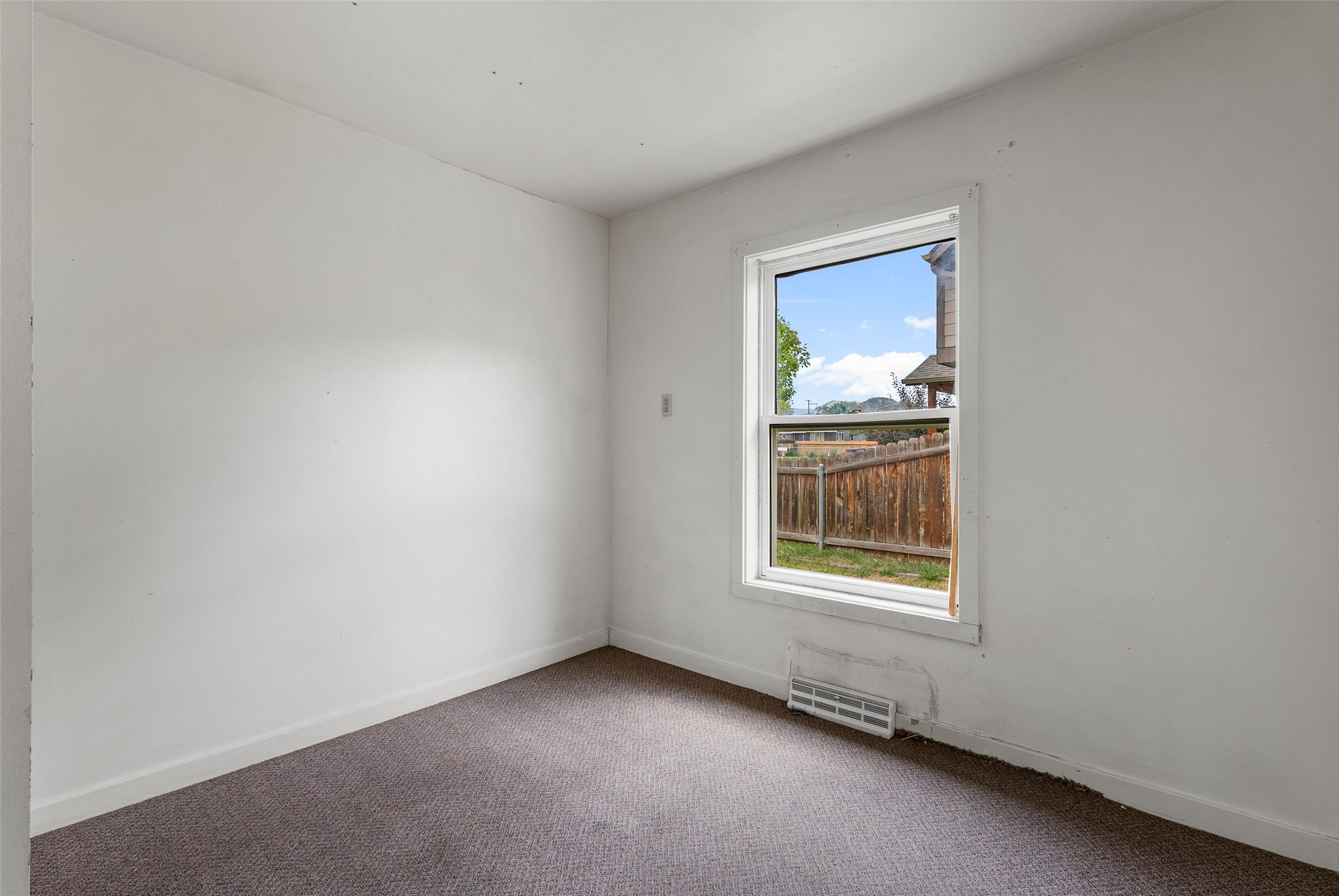 2225/2229 Kensington Avenue