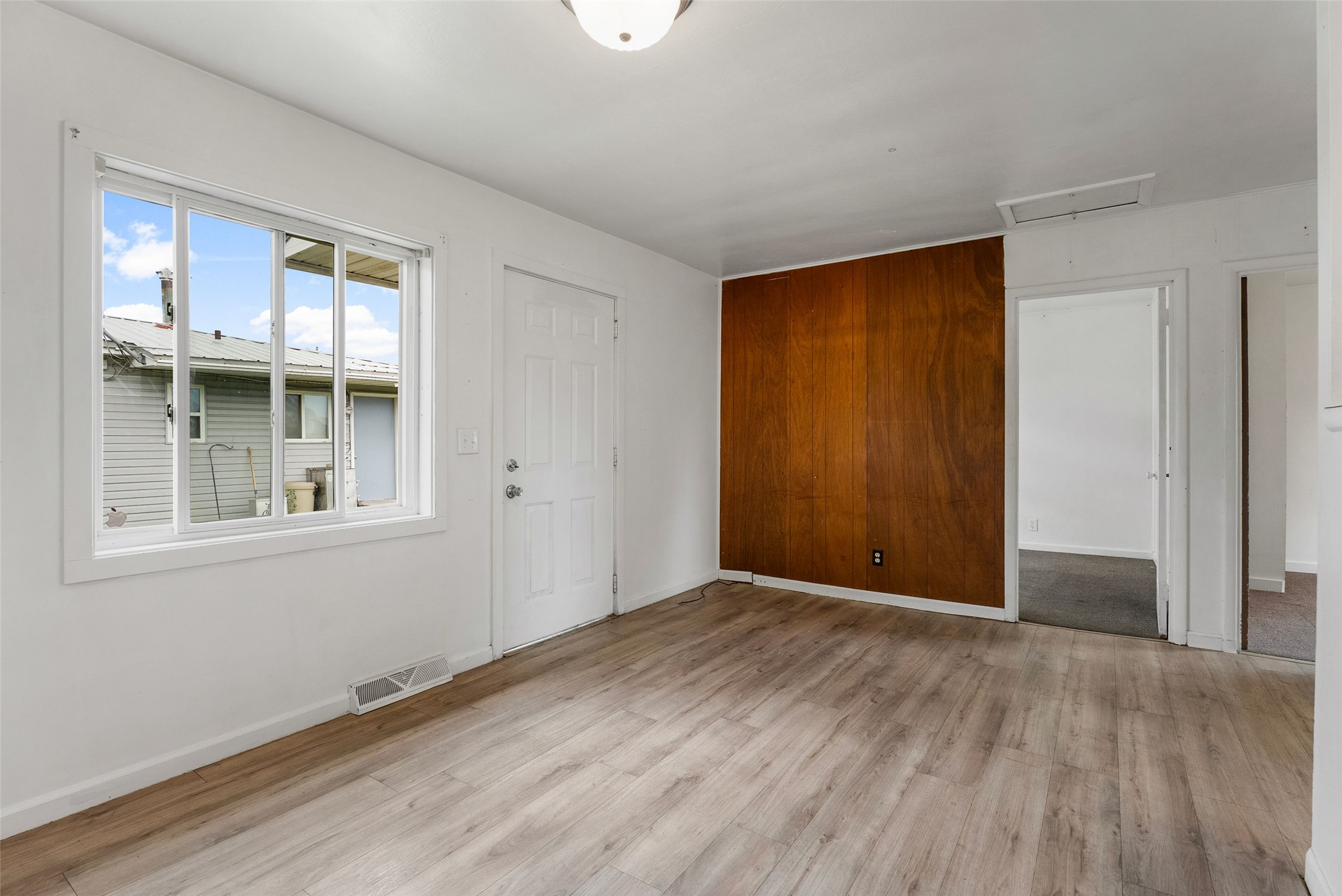 2225/2229 Kensington Avenue