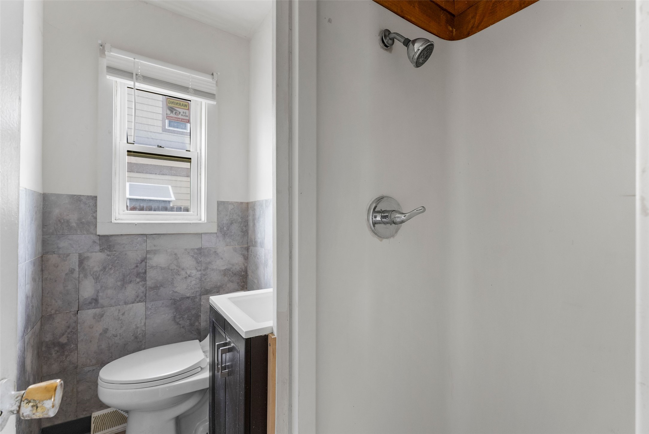 2225/2229 Kensington Avenue