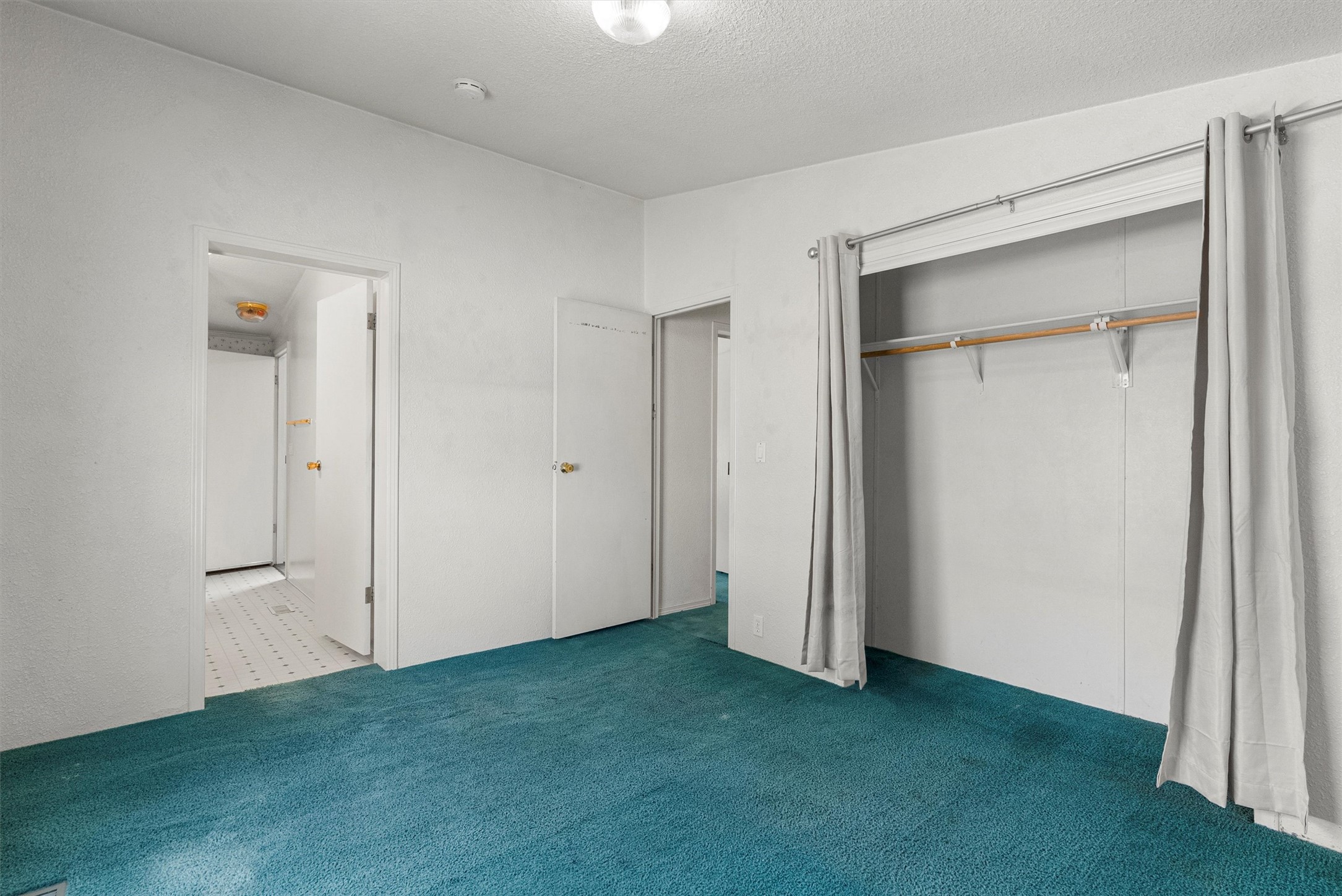 838 Locust Street