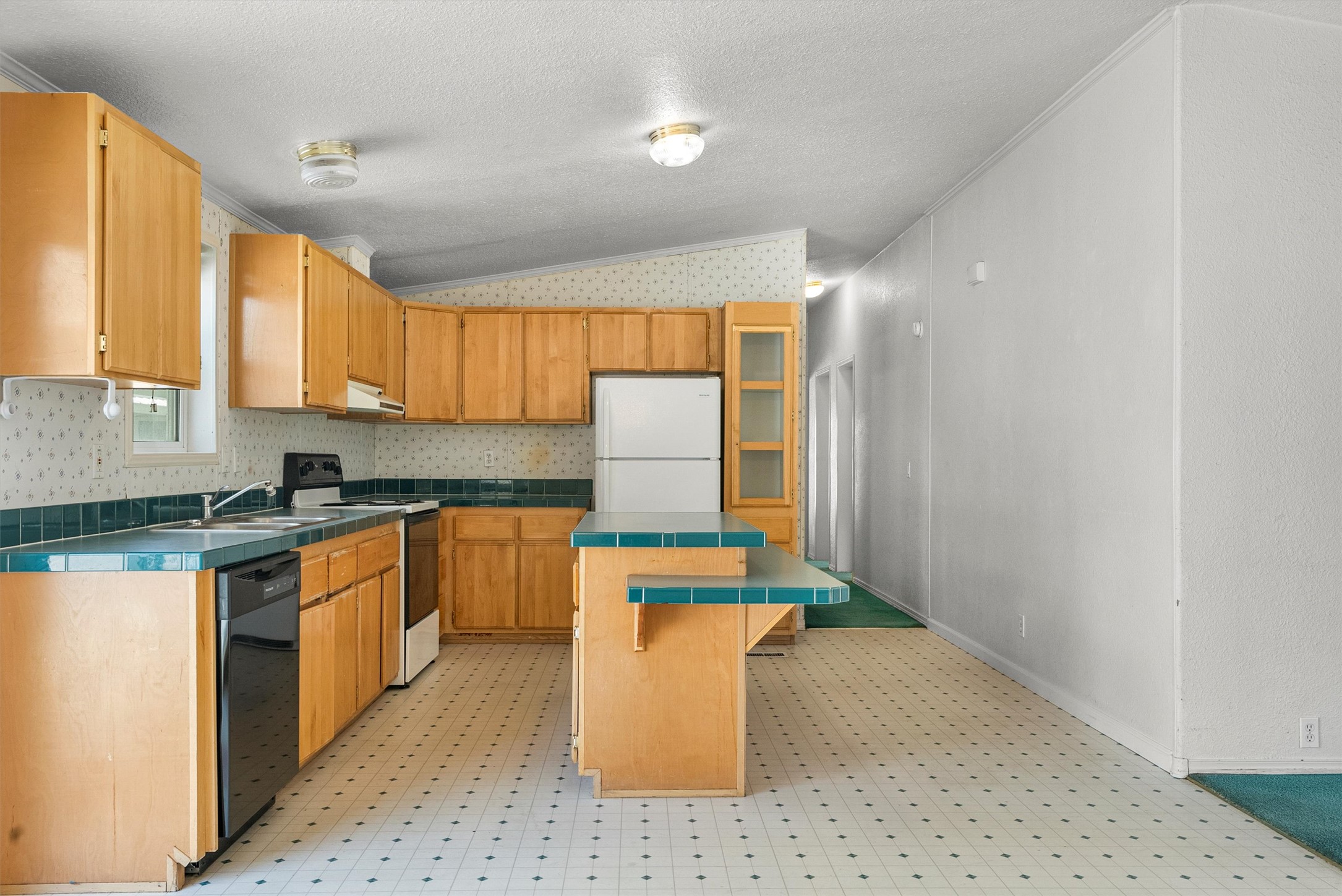 838 Locust Street