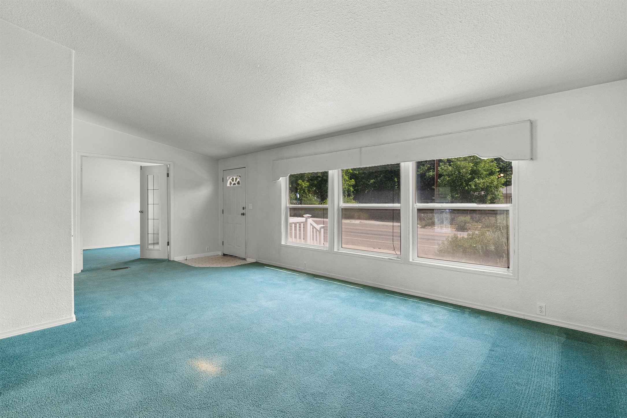 838 Locust Street