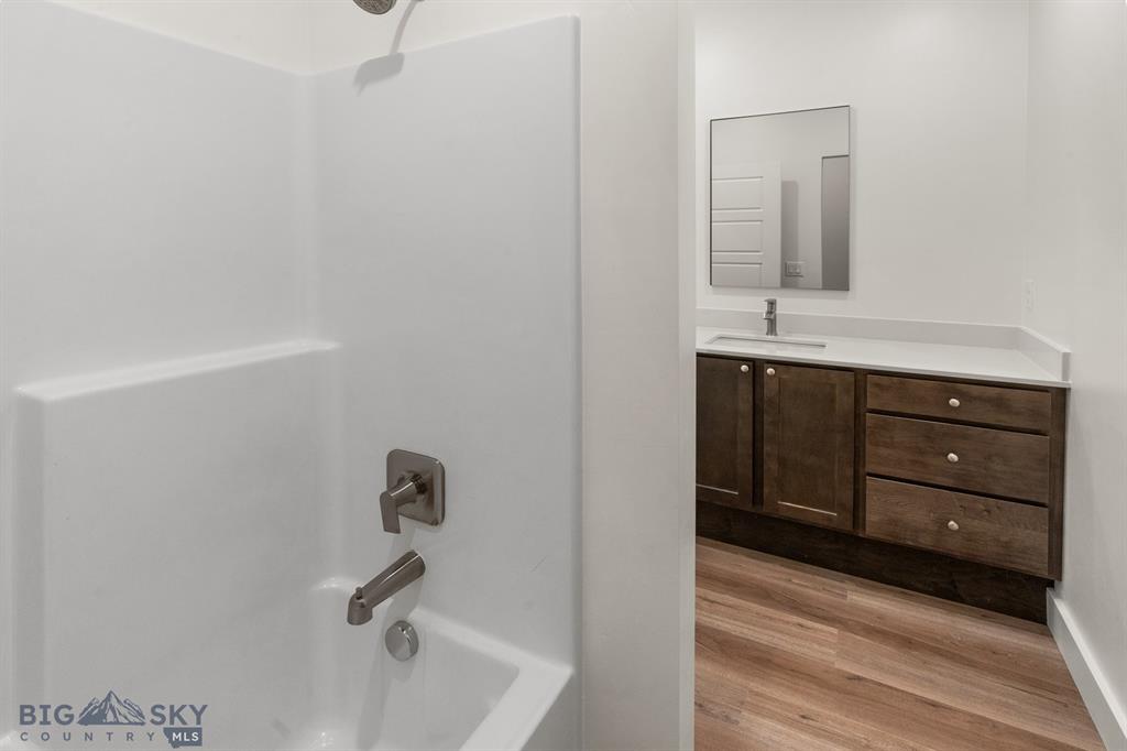 4917 Harvest Parkway