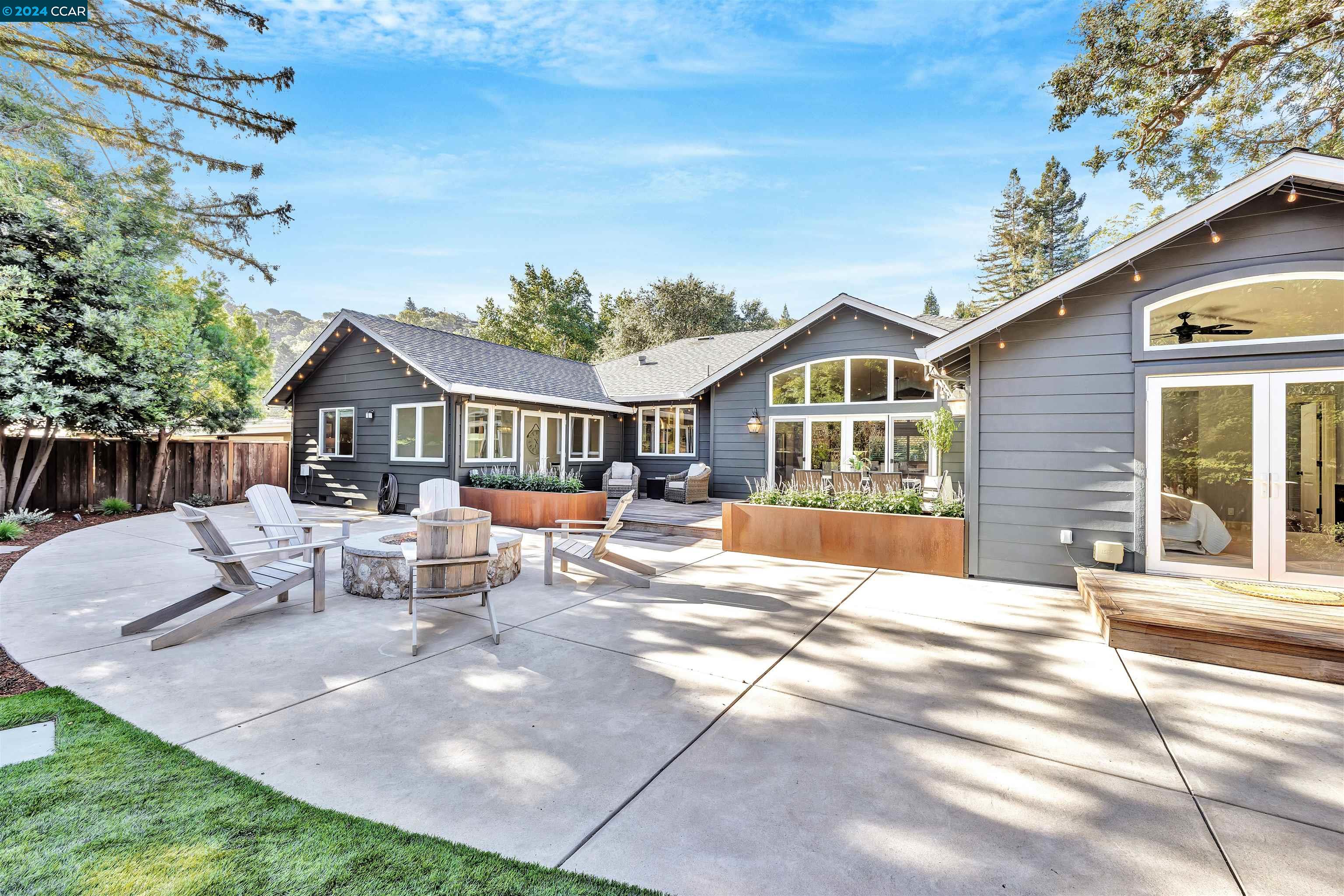 3494 Freeman Rd