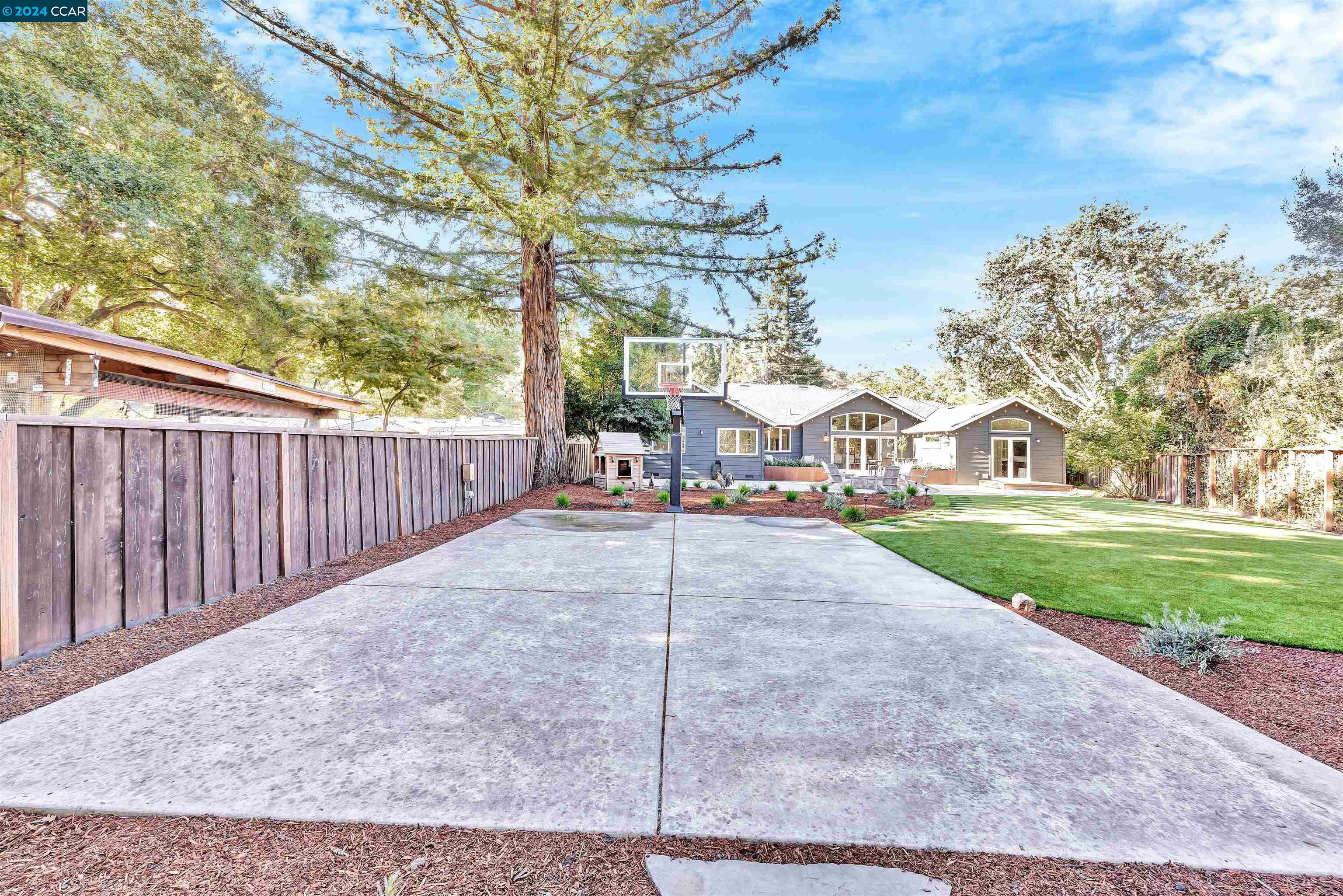 3494 Freeman Rd