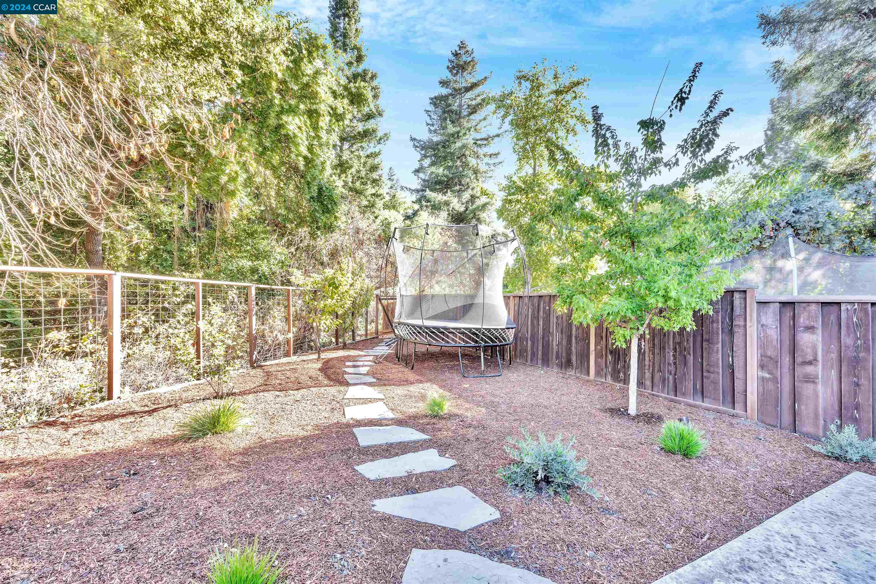 3494 Freeman Rd