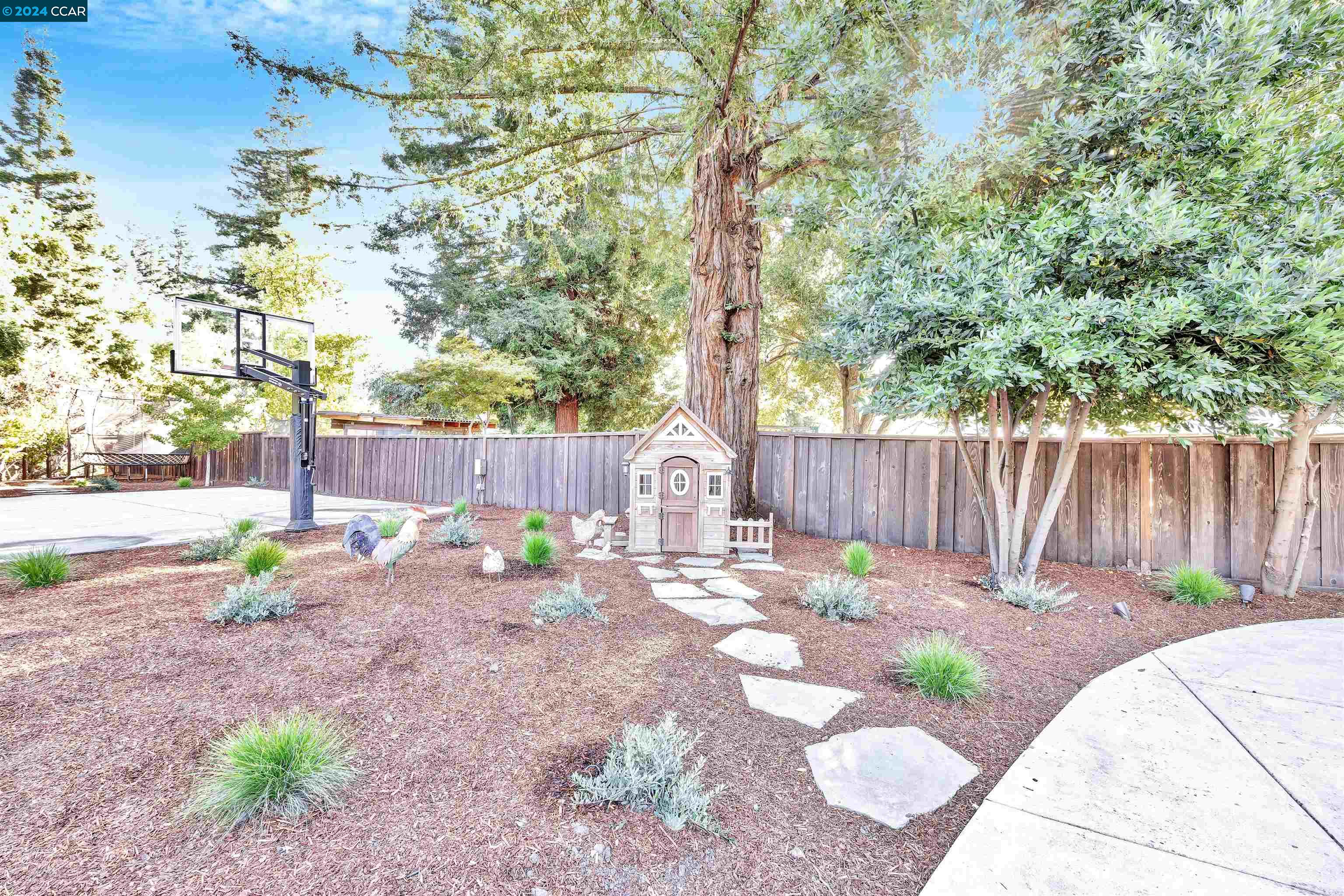 3494 Freeman Rd