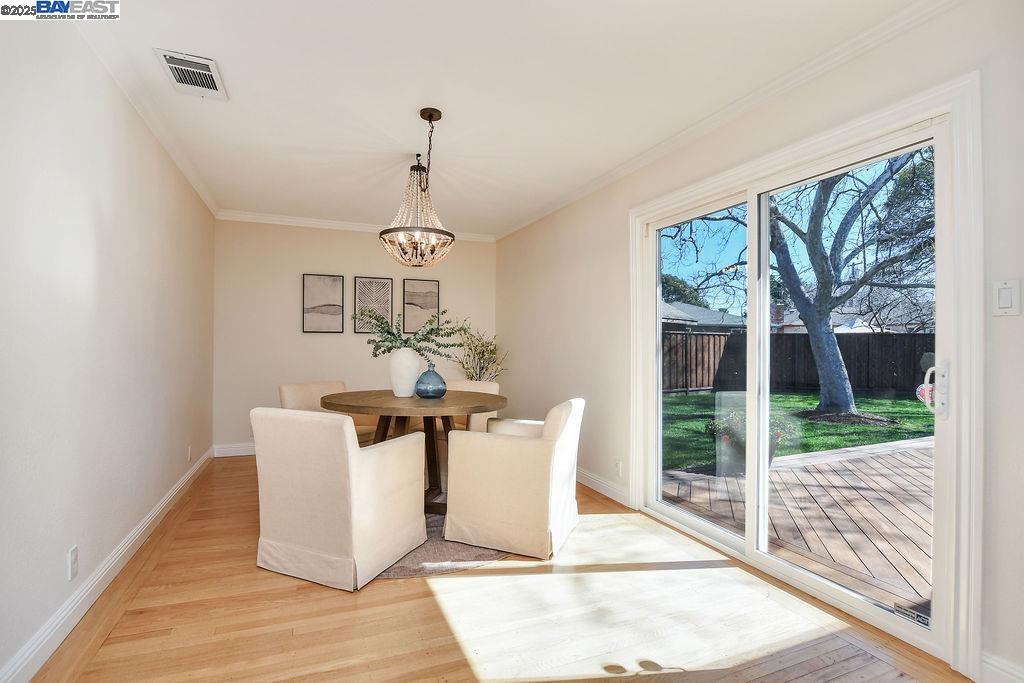 2398 Eugene Ct