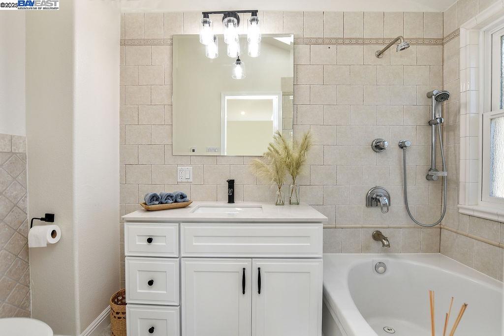 2398 Eugene Ct