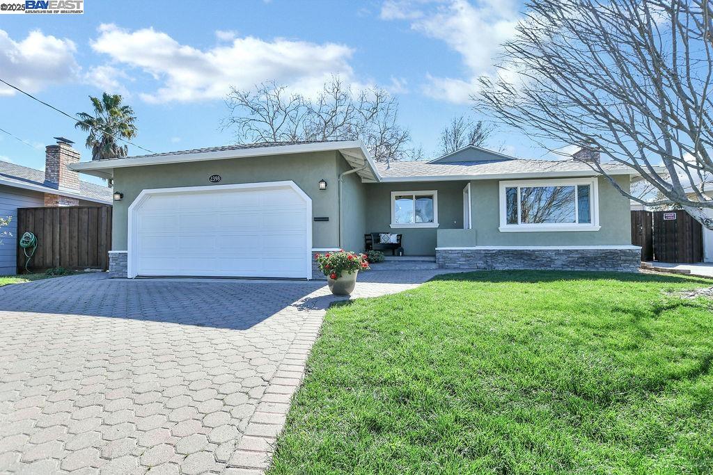 2398 Eugene Ct