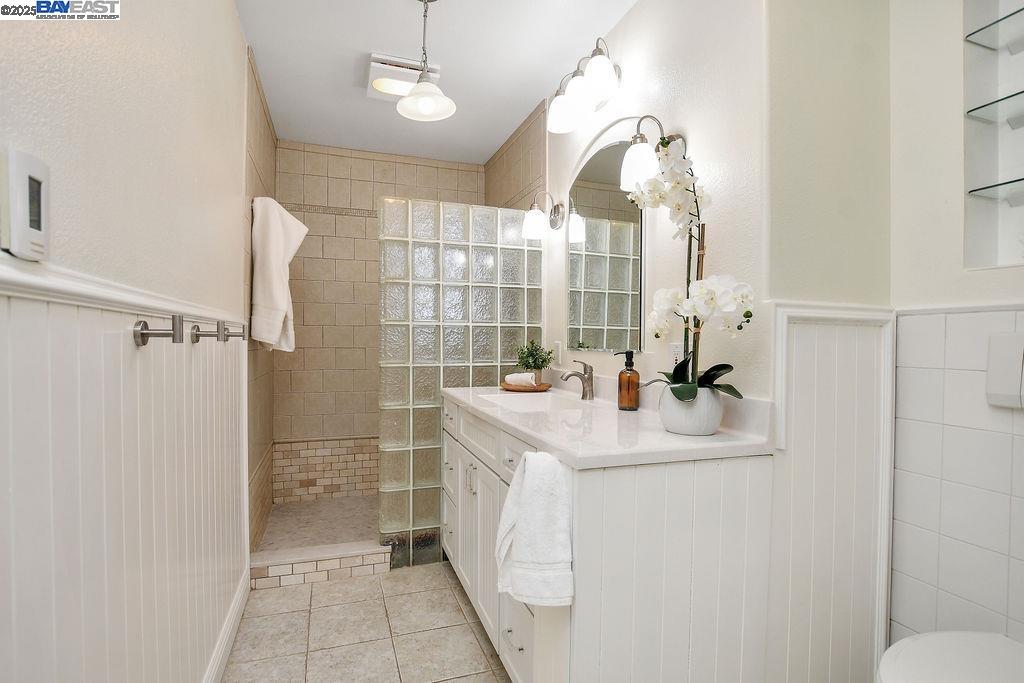 2398 Eugene Ct