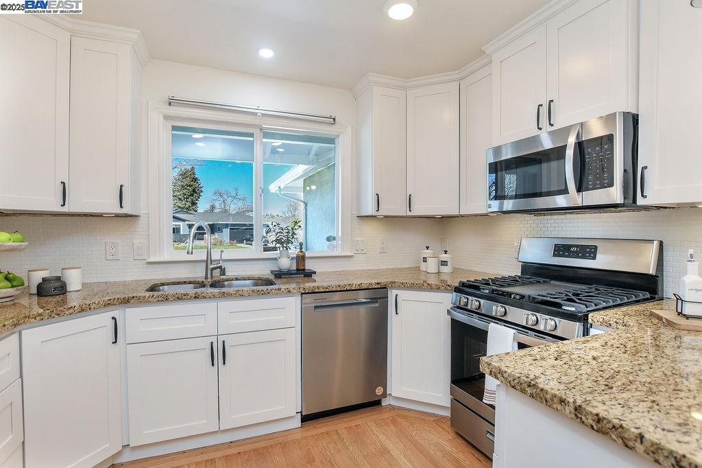 2398 Eugene Ct