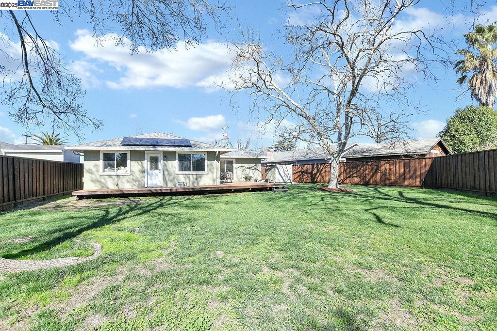 2398 Eugene Ct