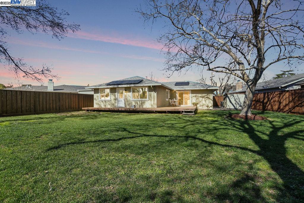 2398 Eugene Ct