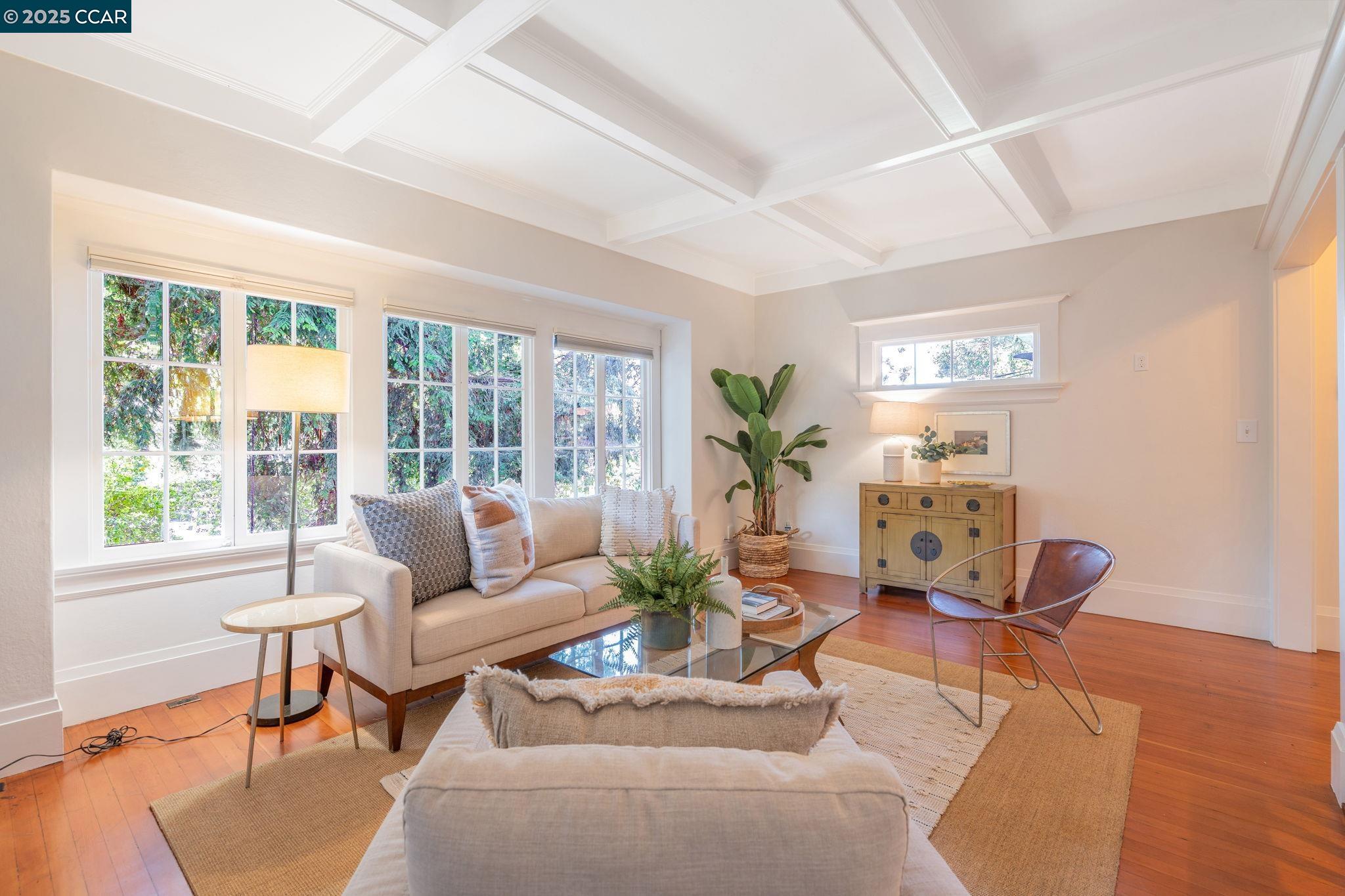 240 Monte Vista Ave