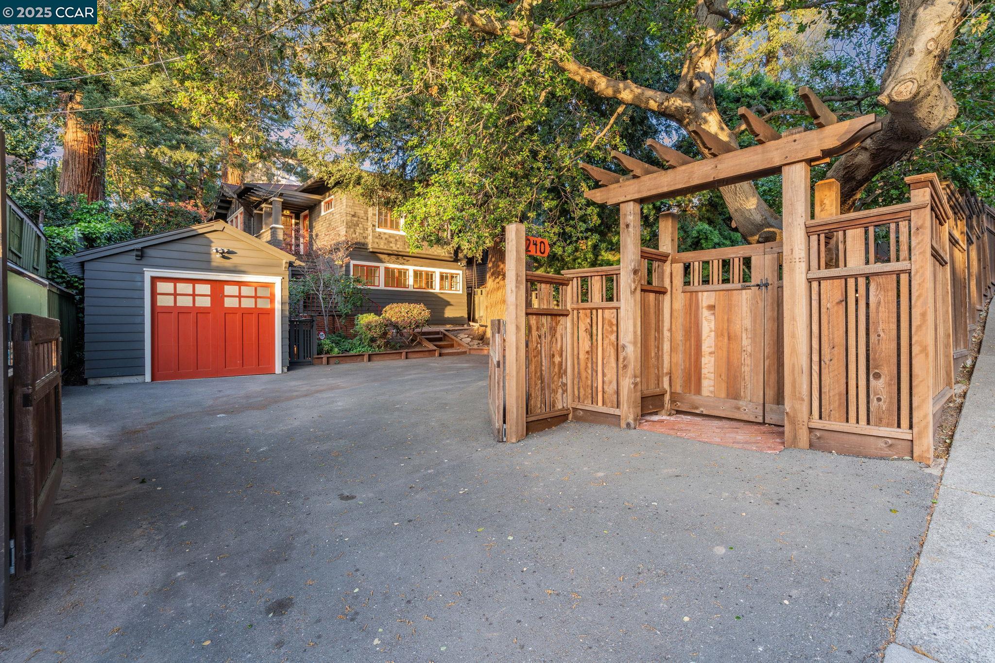 240 Monte Vista Ave