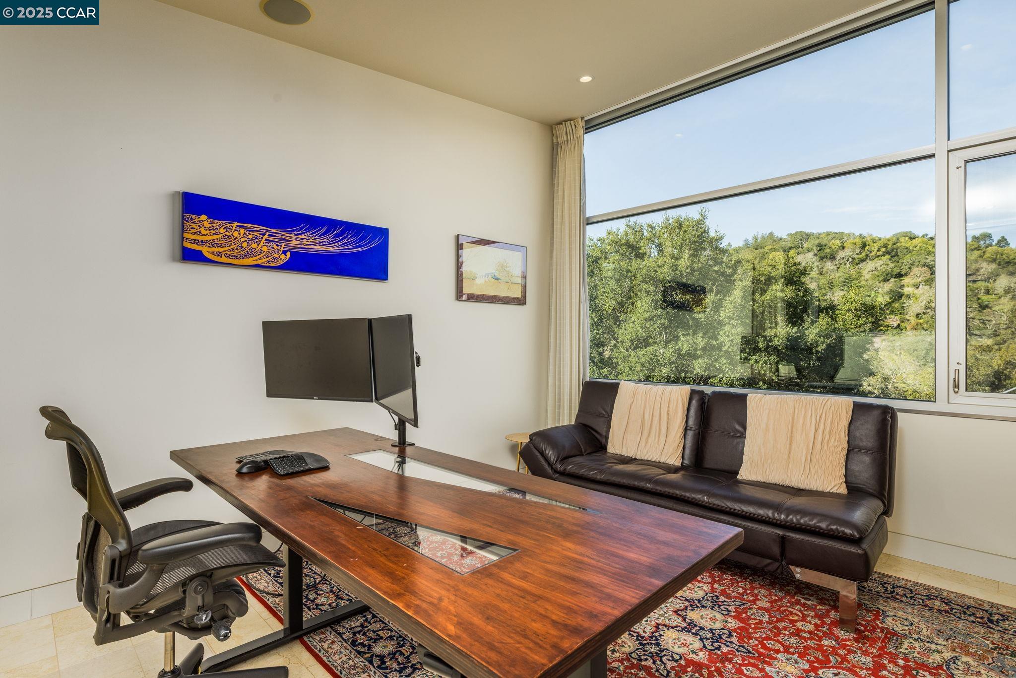 2 Crane Ct
