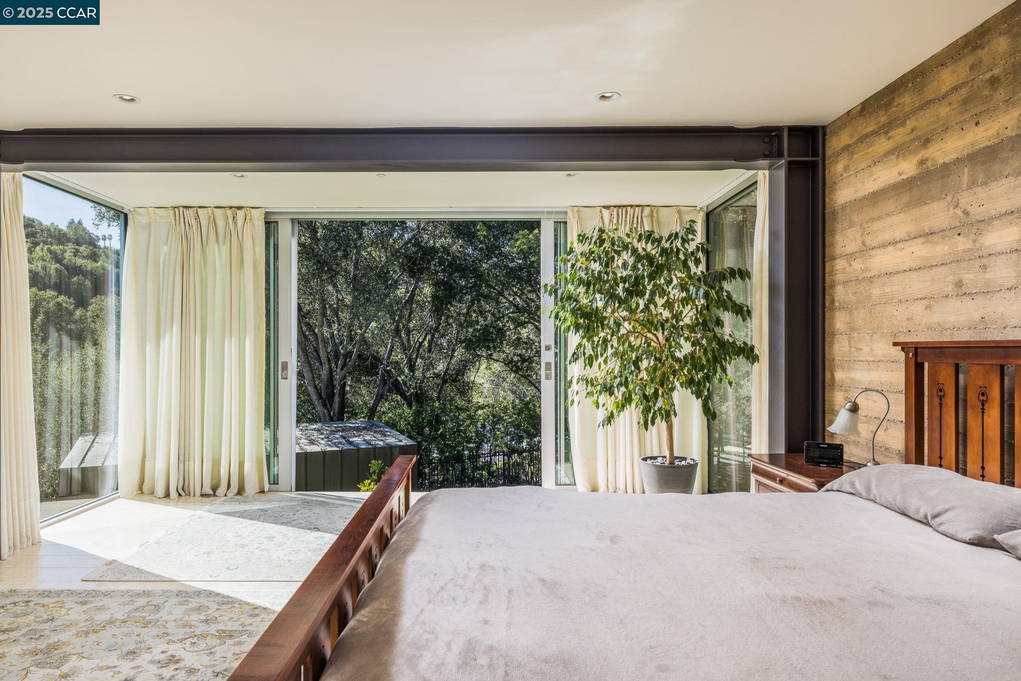 2 Crane Ct