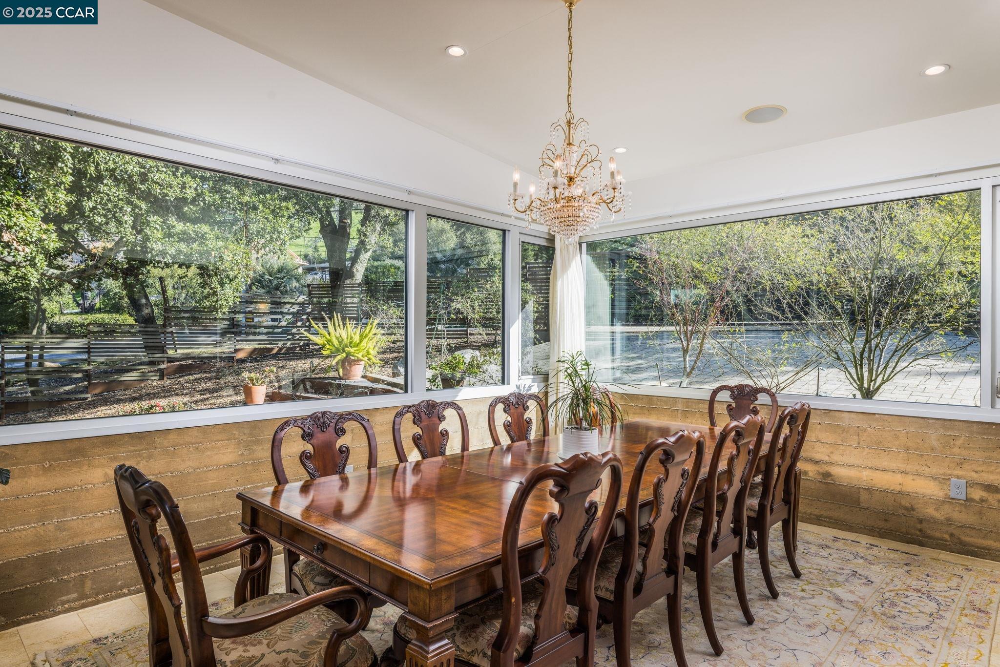 2 Crane Ct