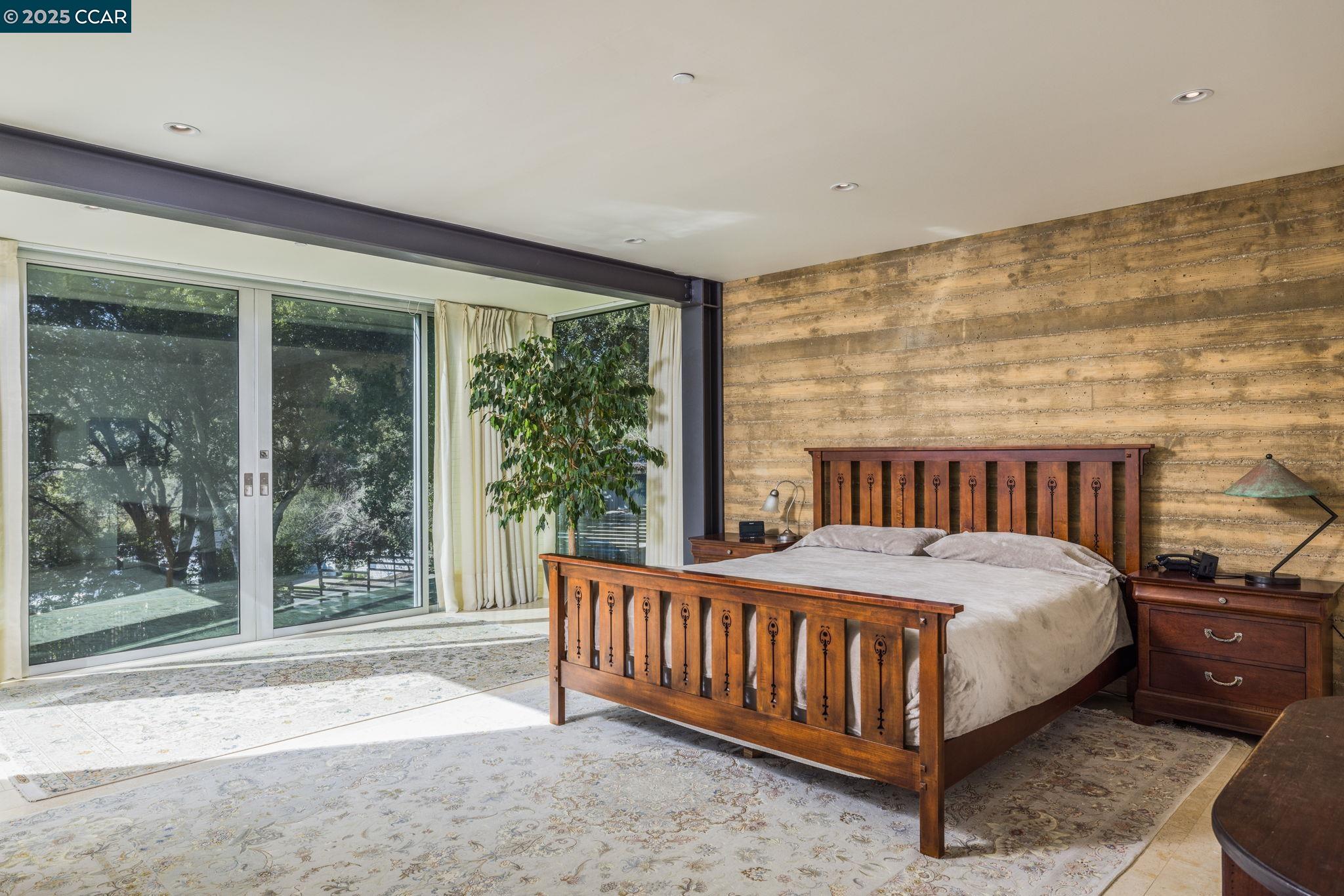 2 Crane Ct