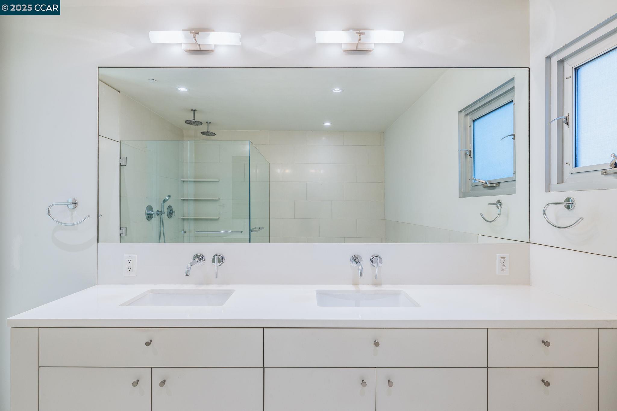 2 Crane Ct