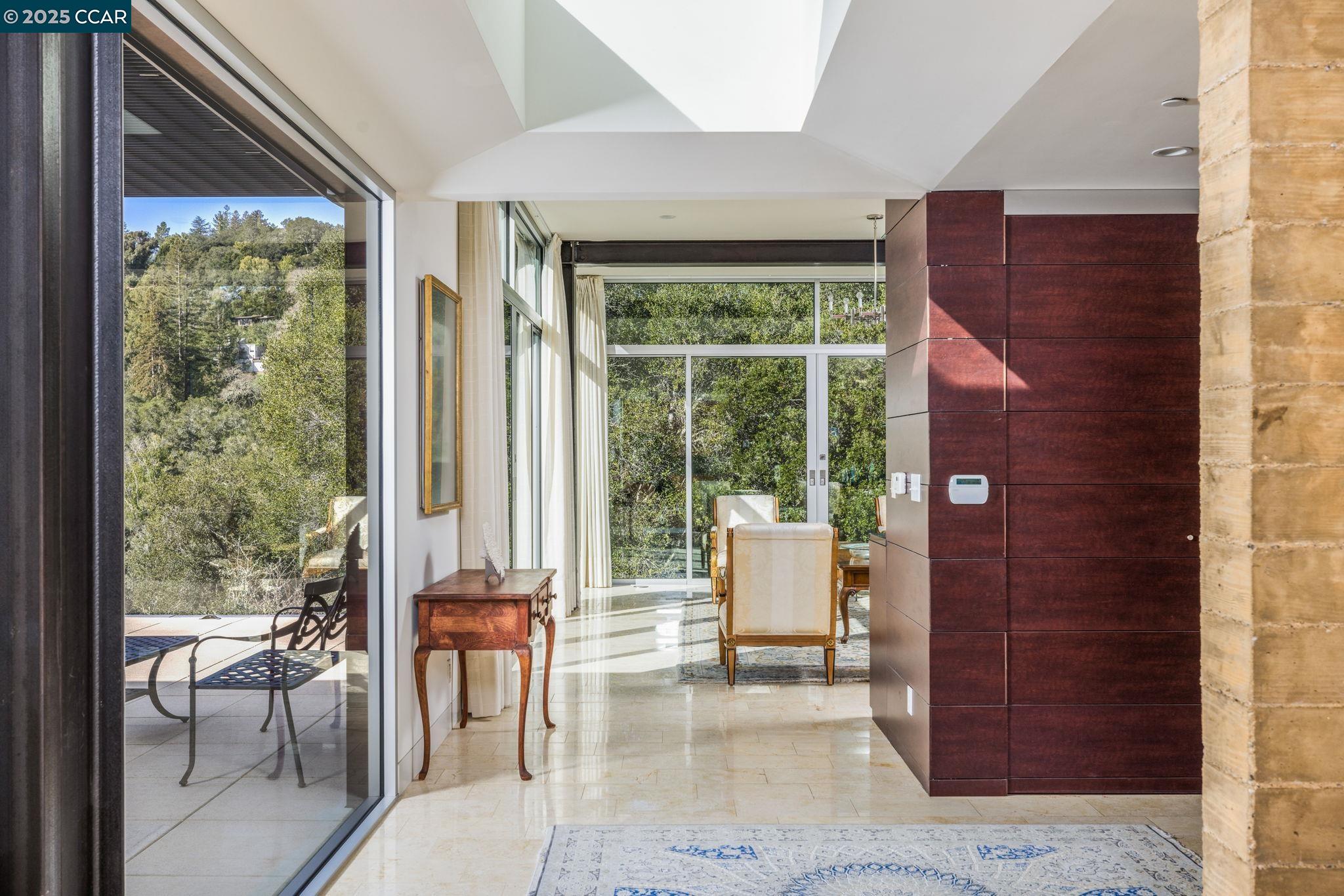 2 Crane Ct