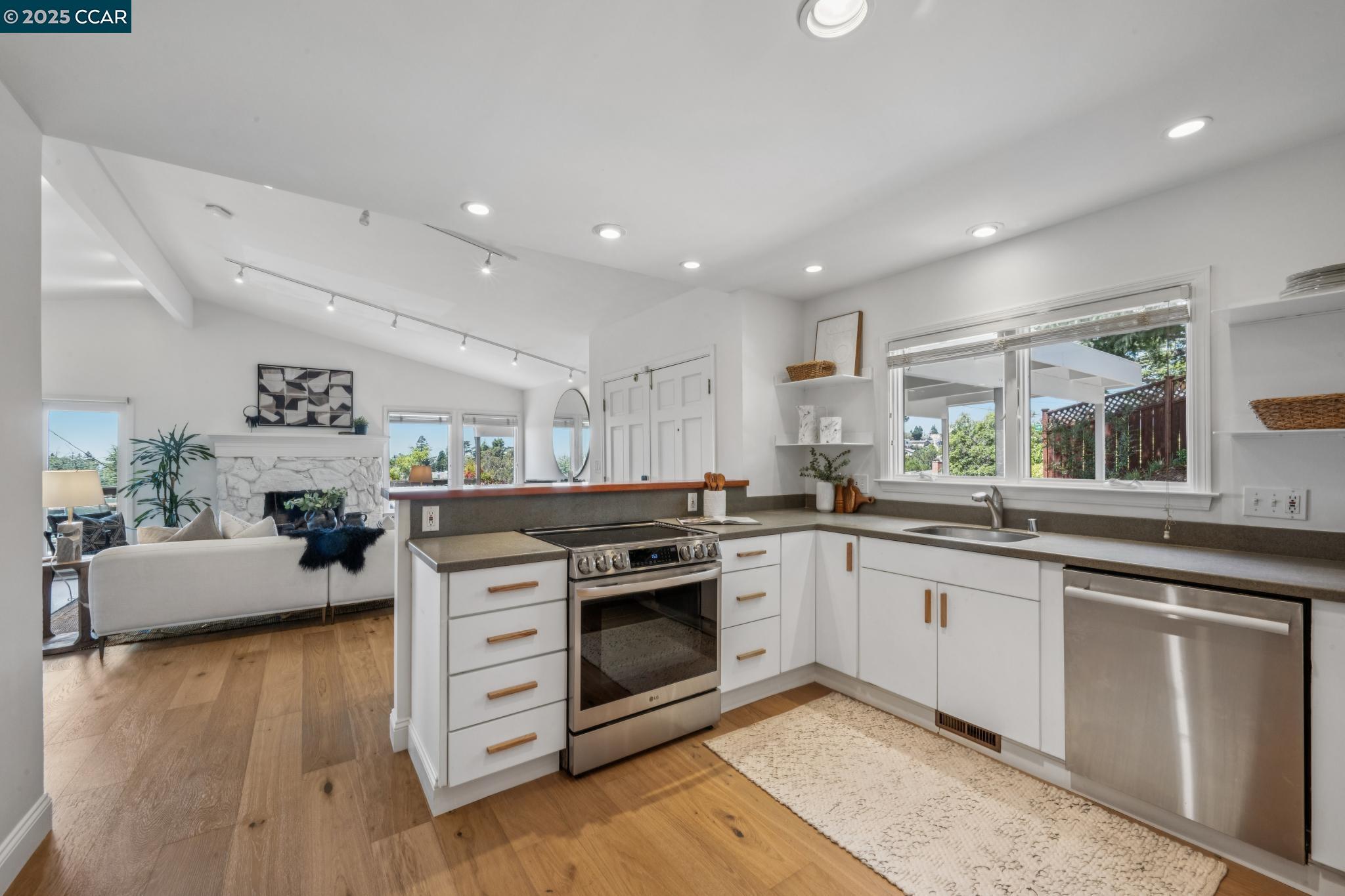 58 Buckeye Ave
