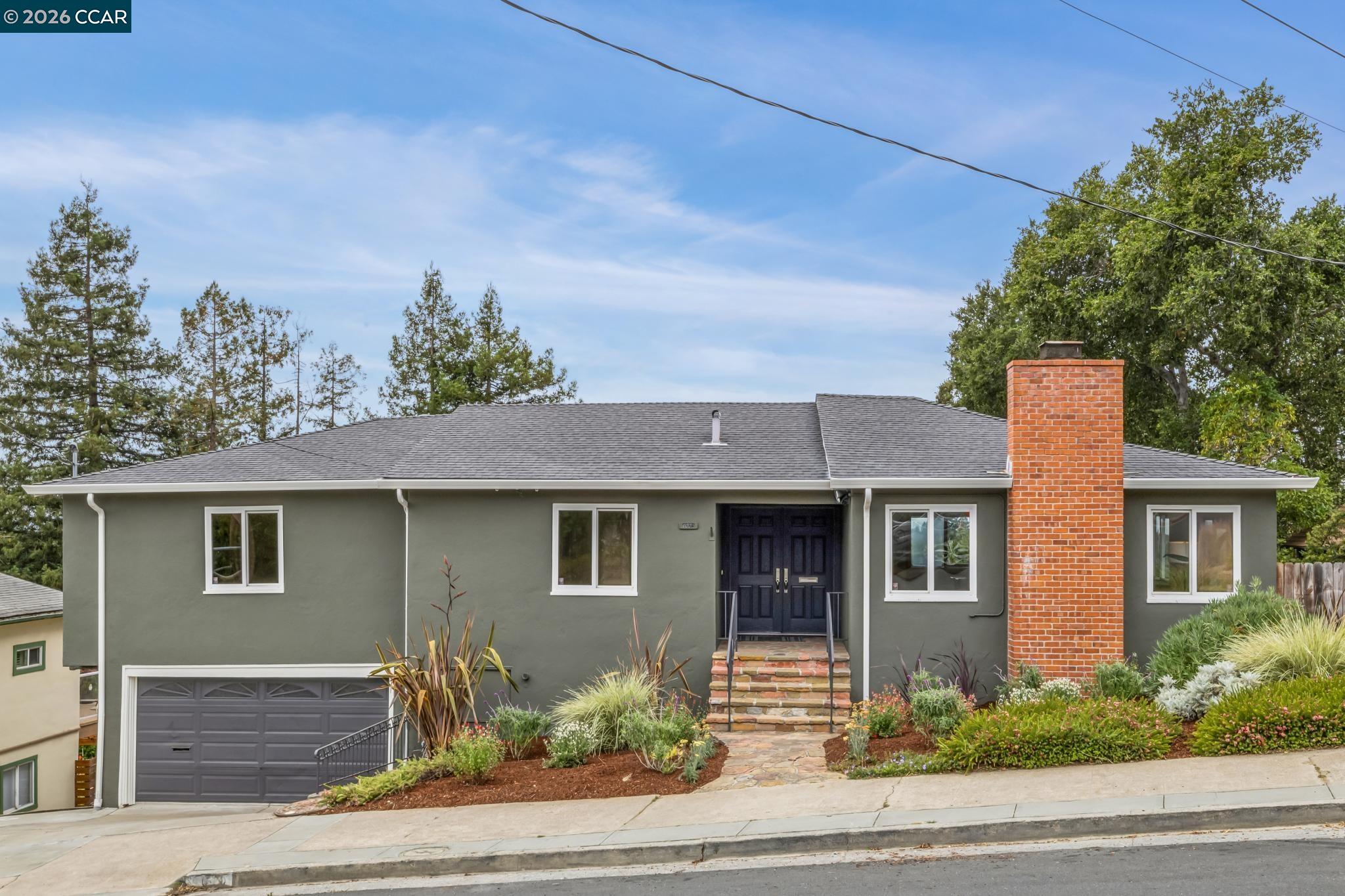 4075 Norton Ave
