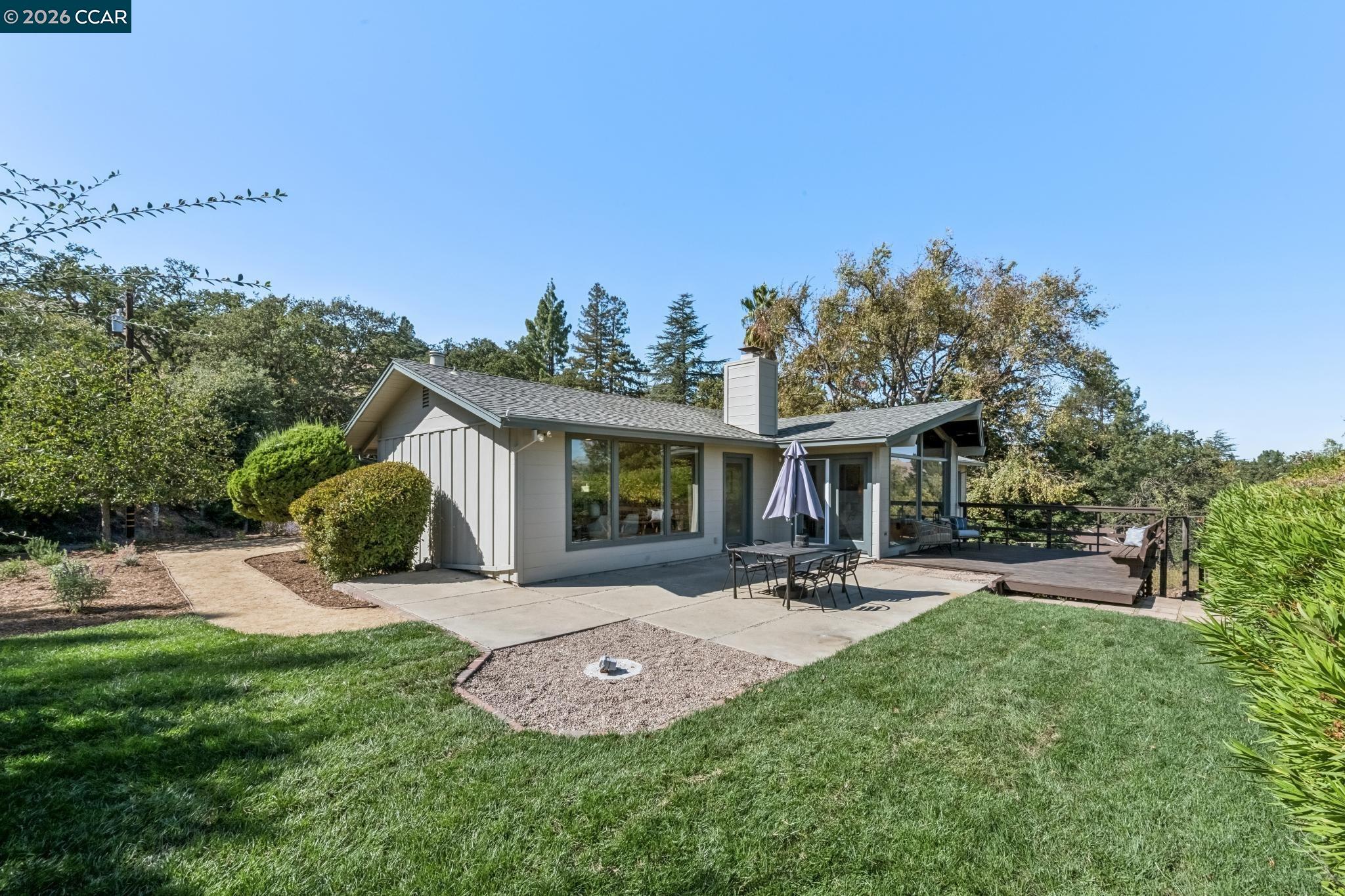 220 Grover Ln
