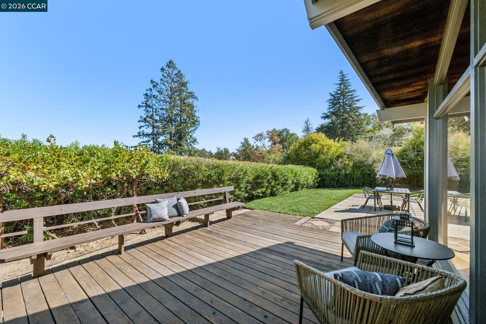 220 Grover Ln
