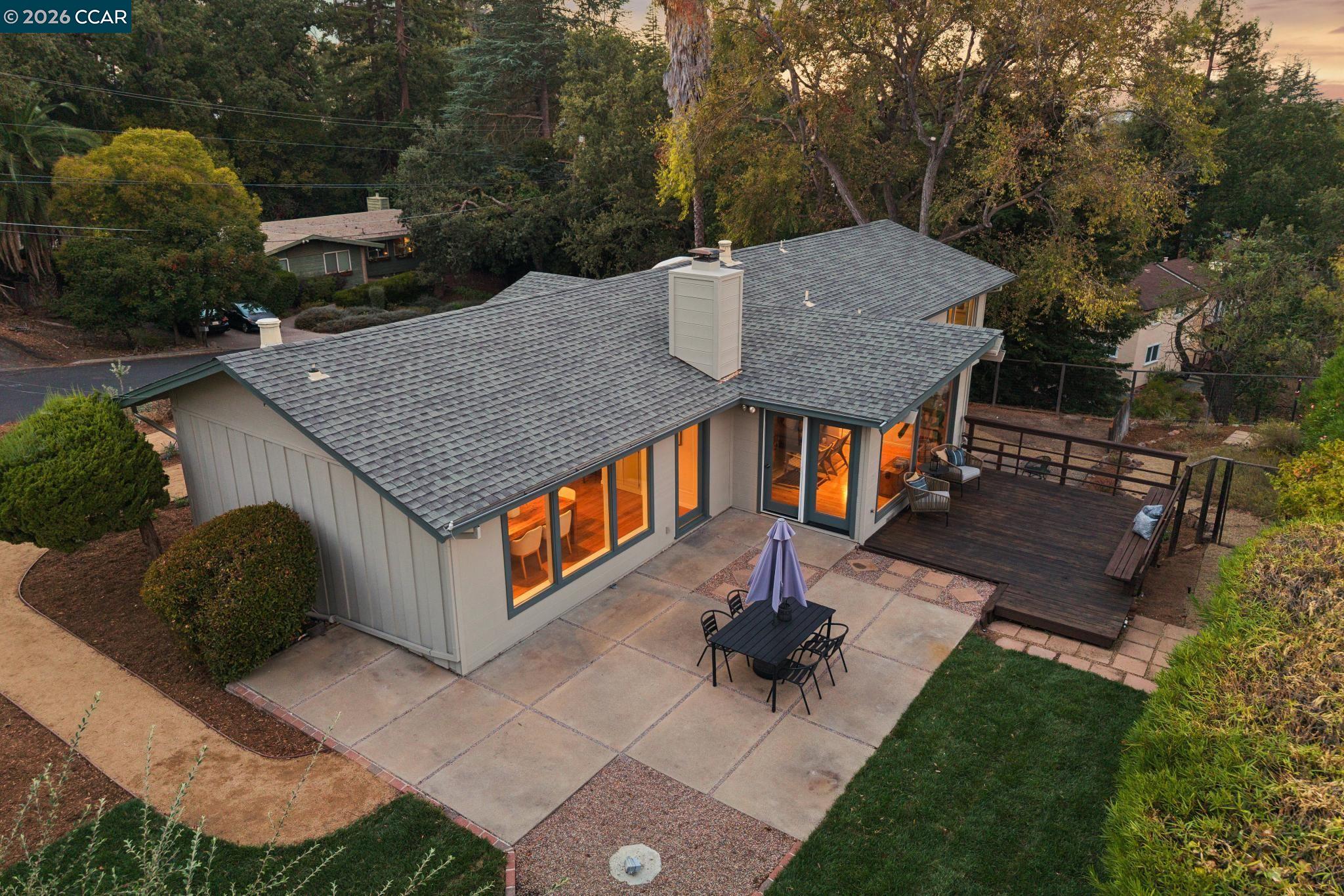 220 Grover Ln