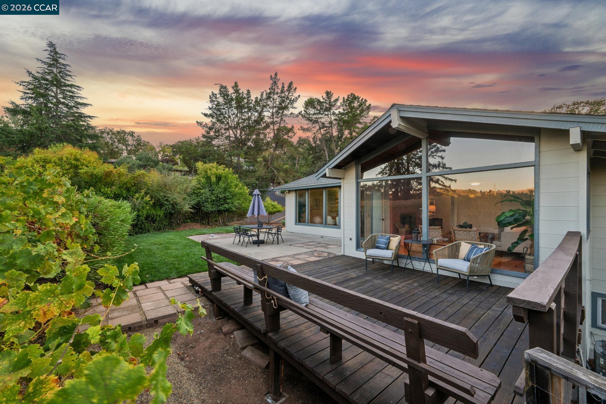 220 Grover Ln