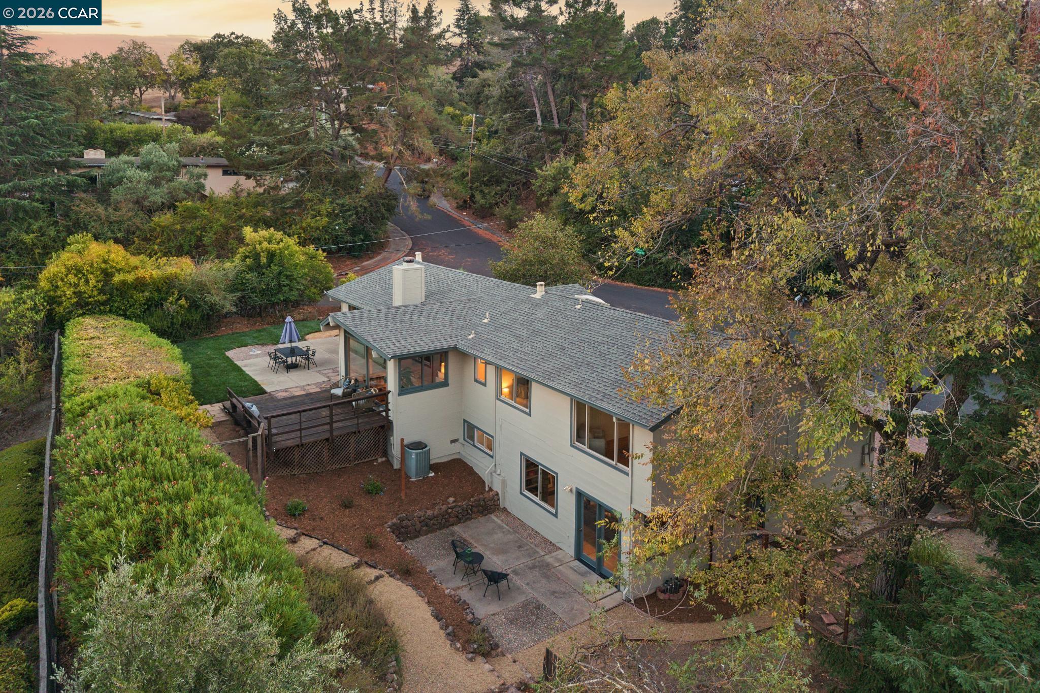 220 Grover Ln