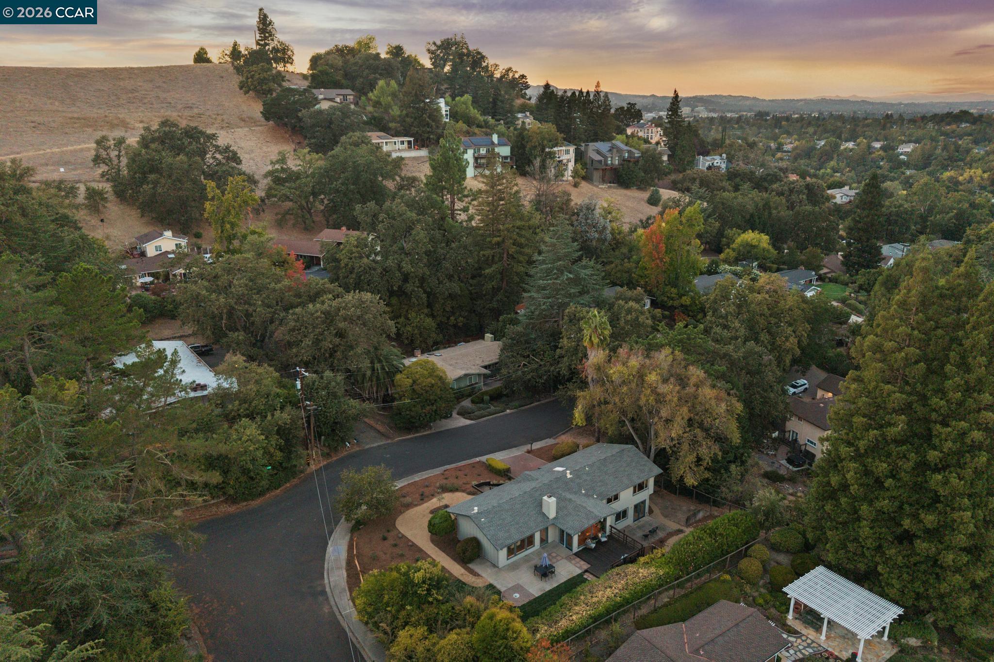 220 Grover Ln